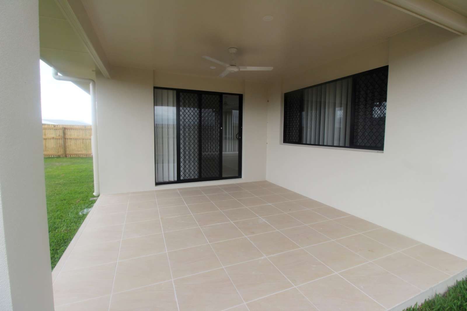 7 Blackthorn Street, Mount Low, QLD 4818