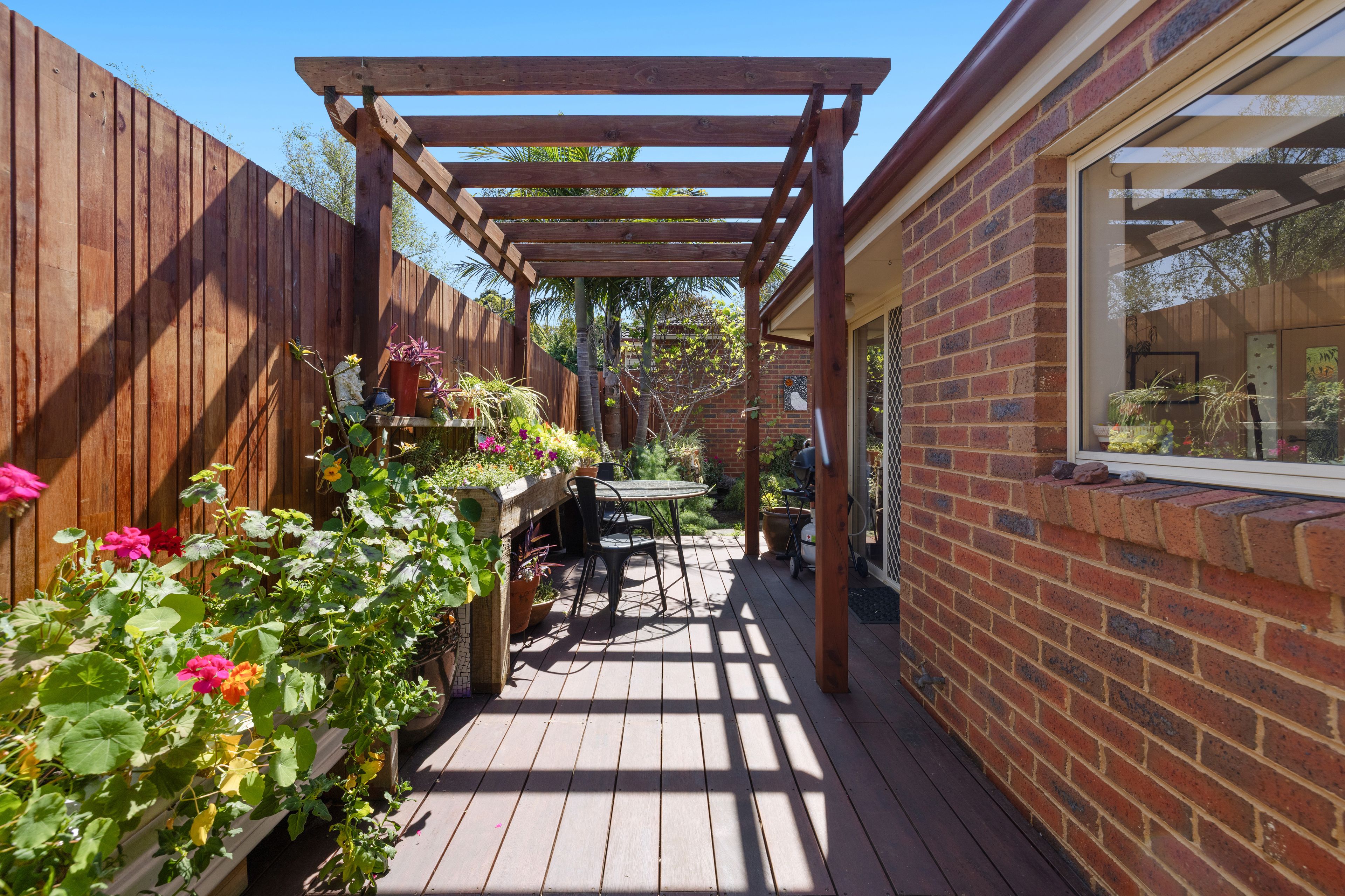 2/9 Maryborough Road — photo 10 of 17