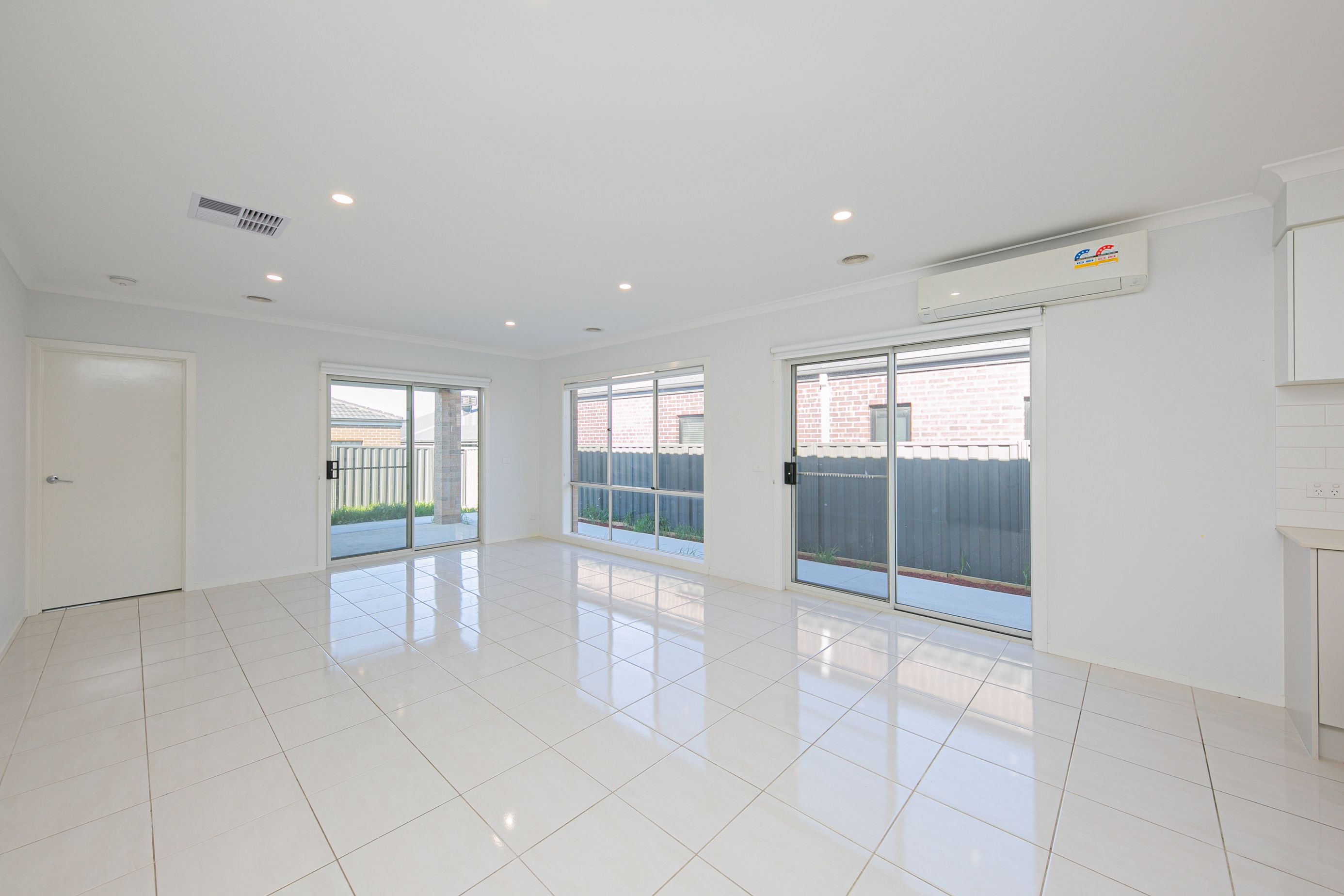 18 Vesna Avenue, Clyde North, VIC 3978