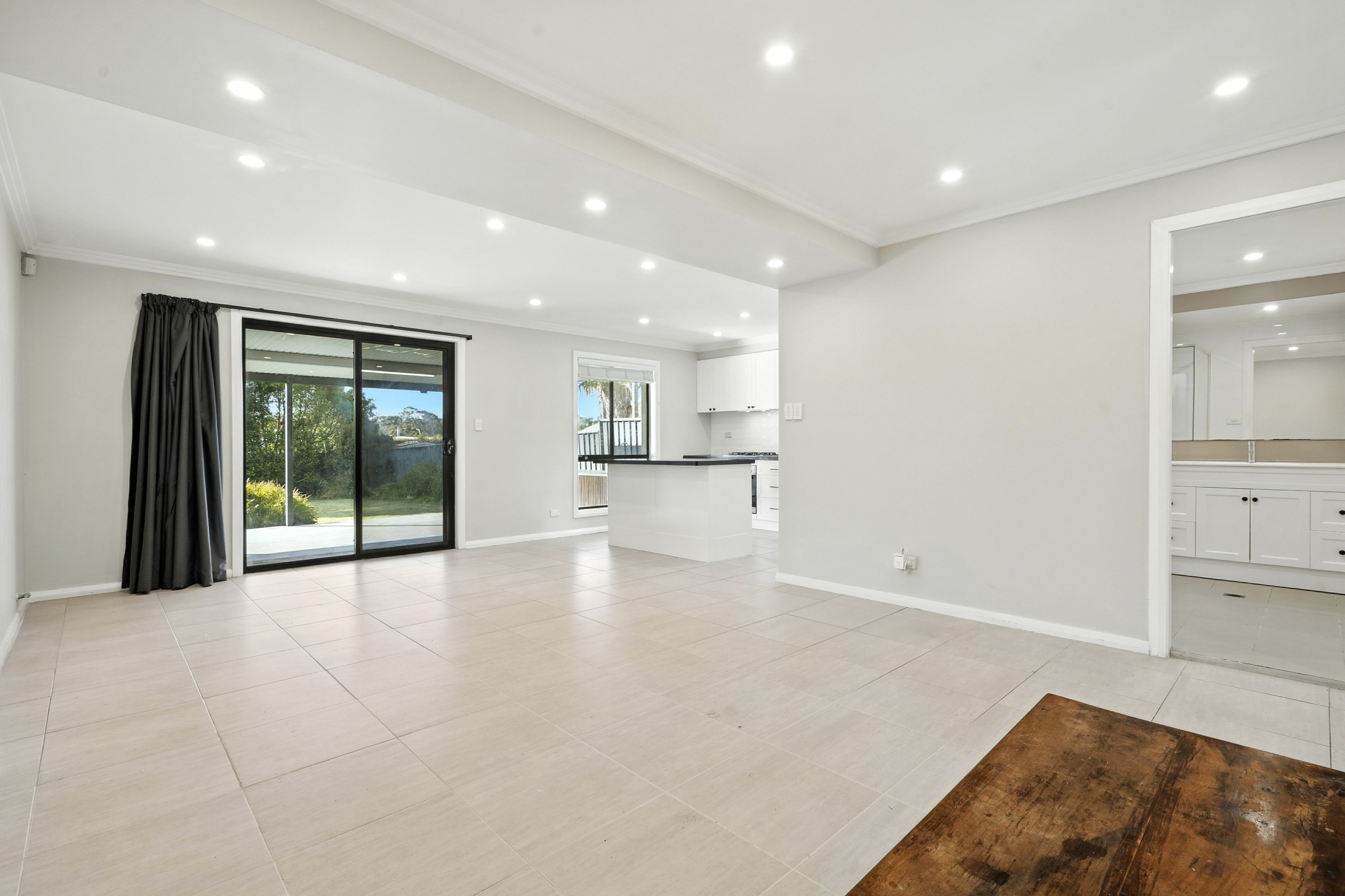 15 Walkers Lane, St Clair, NSW 2759