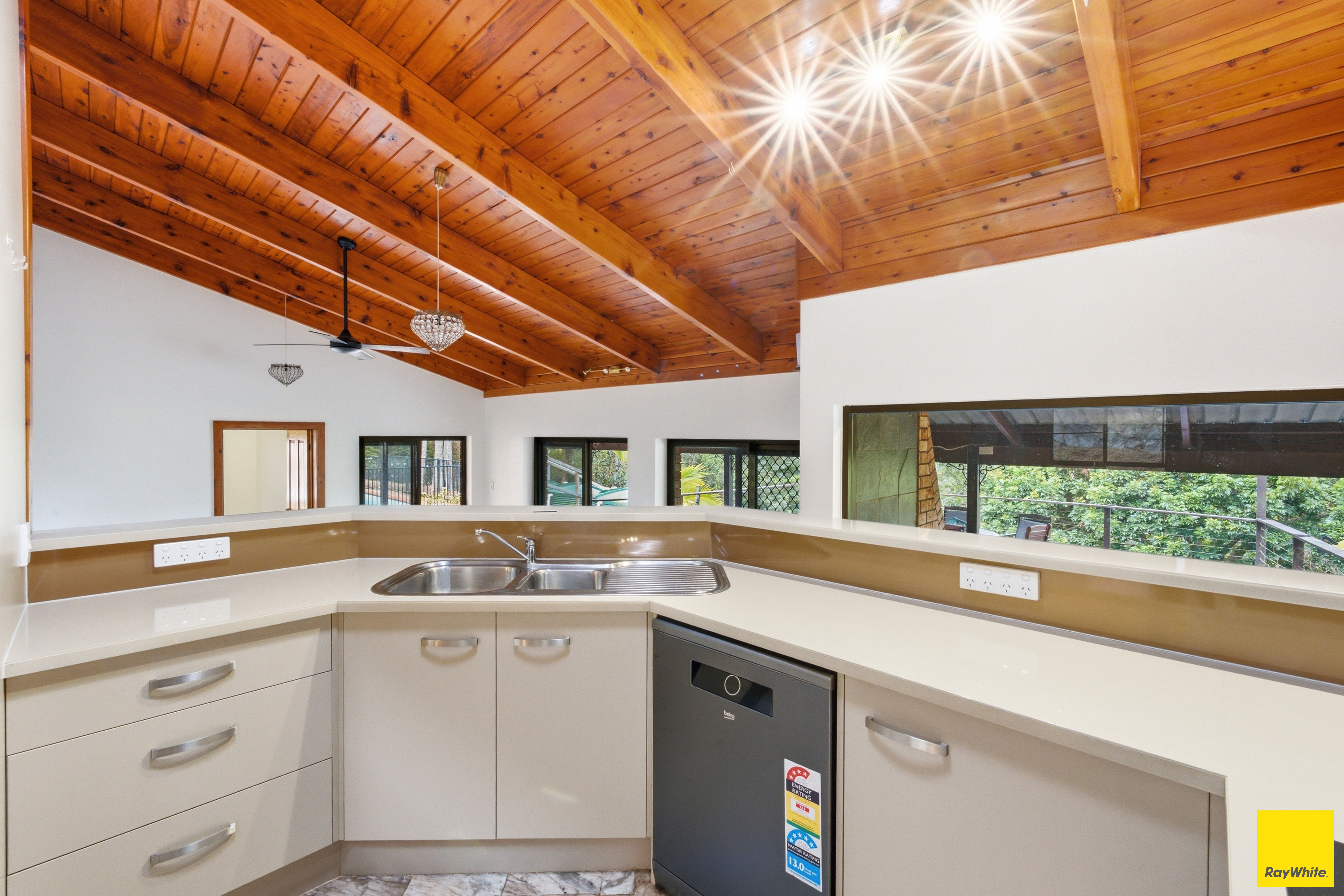 52 Forest Close — photo 10 of 30