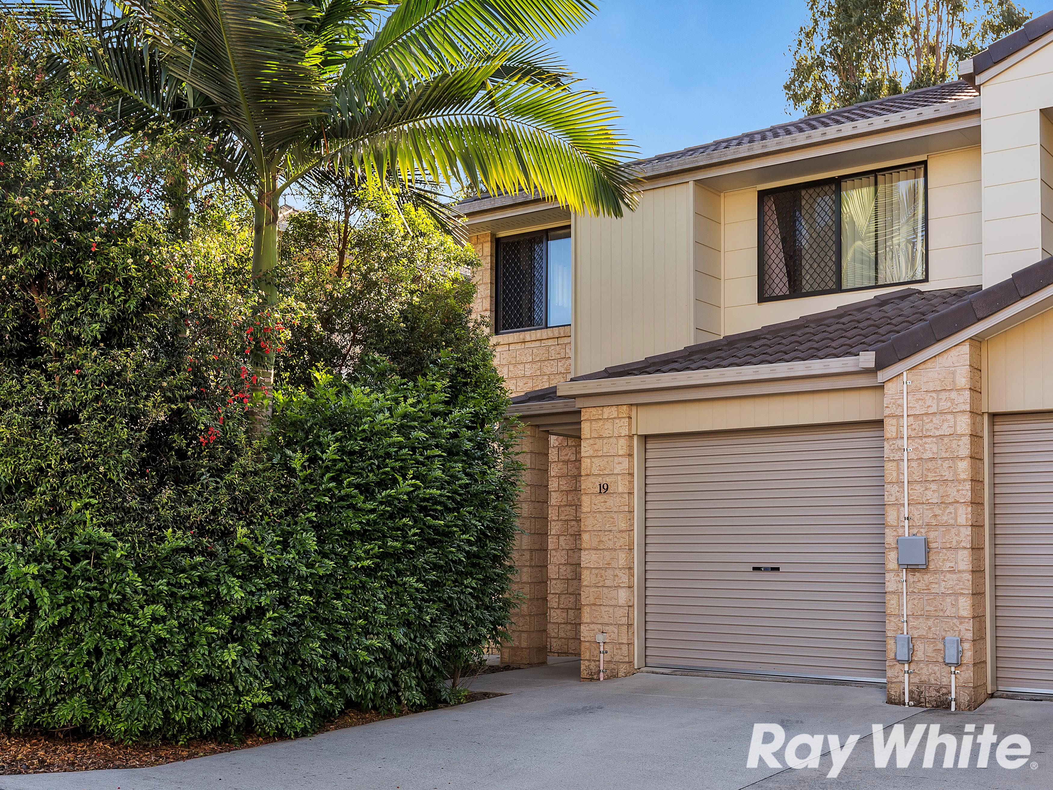18 Diane Court, Calamvale QLD 4116