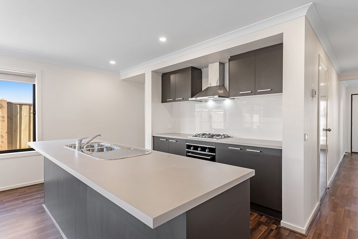 24 Alfred Road, Mickleham, VIC 3064