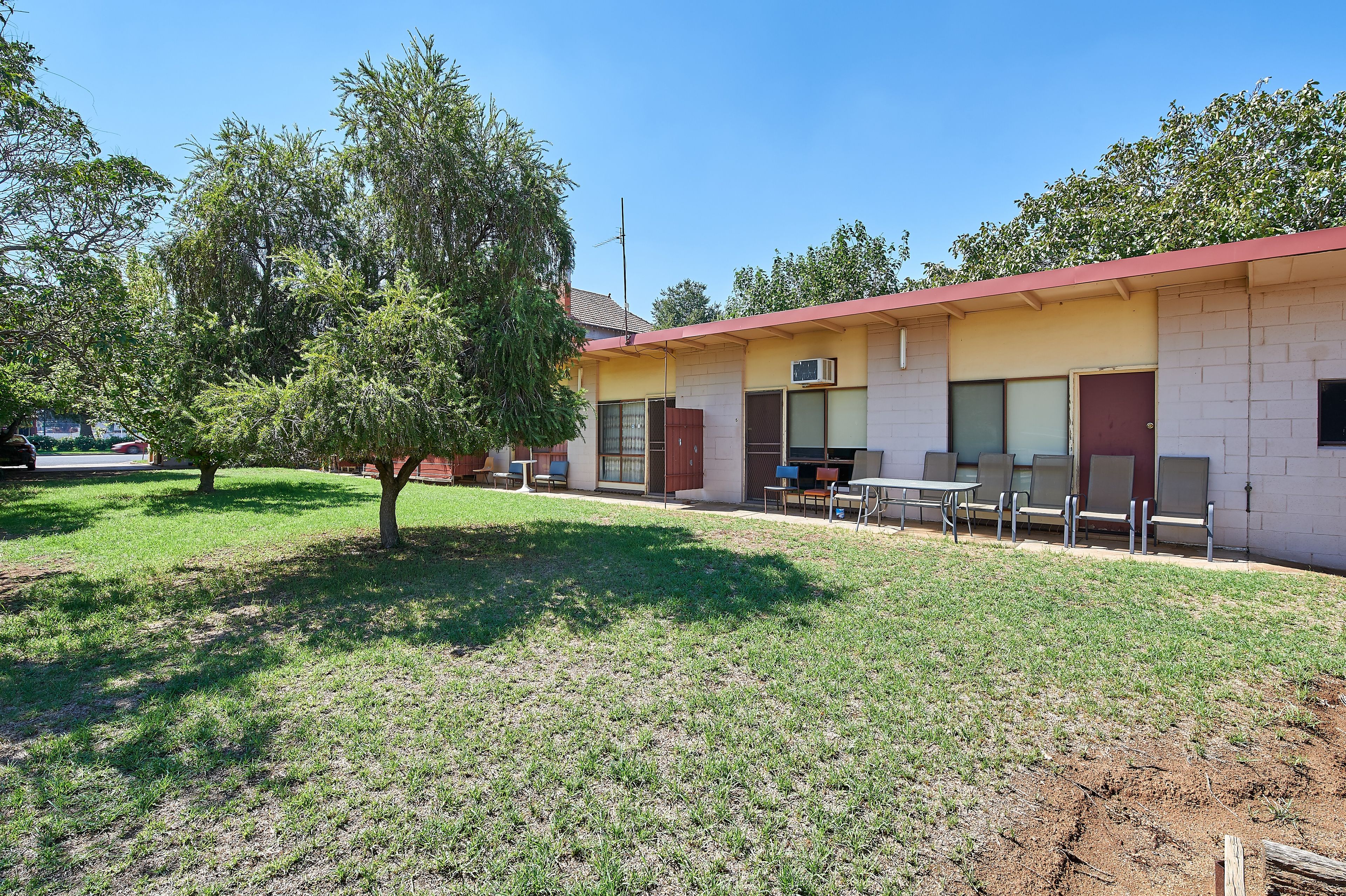 95 Broadway, Junee, NSW 2663