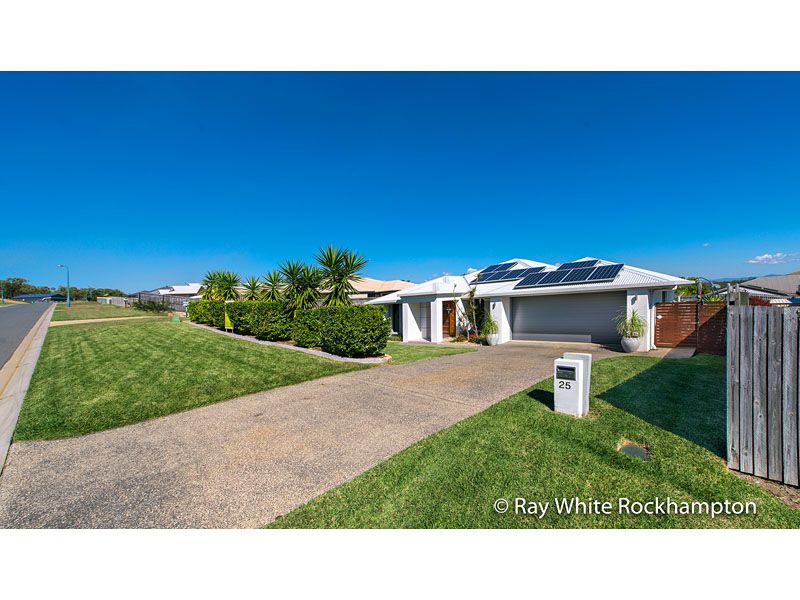 25 Laird Avenue, Norman Gardens, QLD 4701