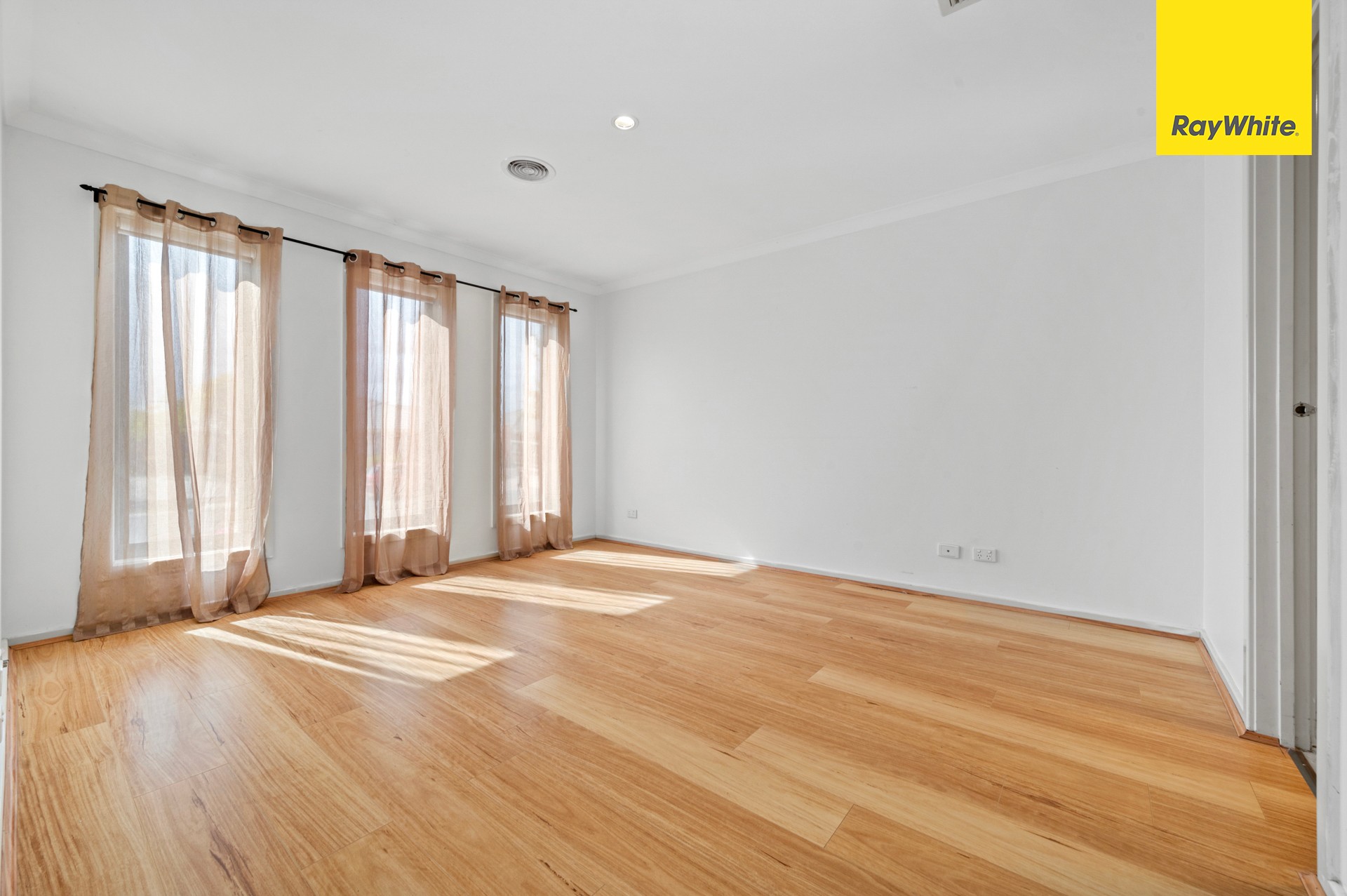 68 Saltbush Crescent, Brookfield, VIC 3338