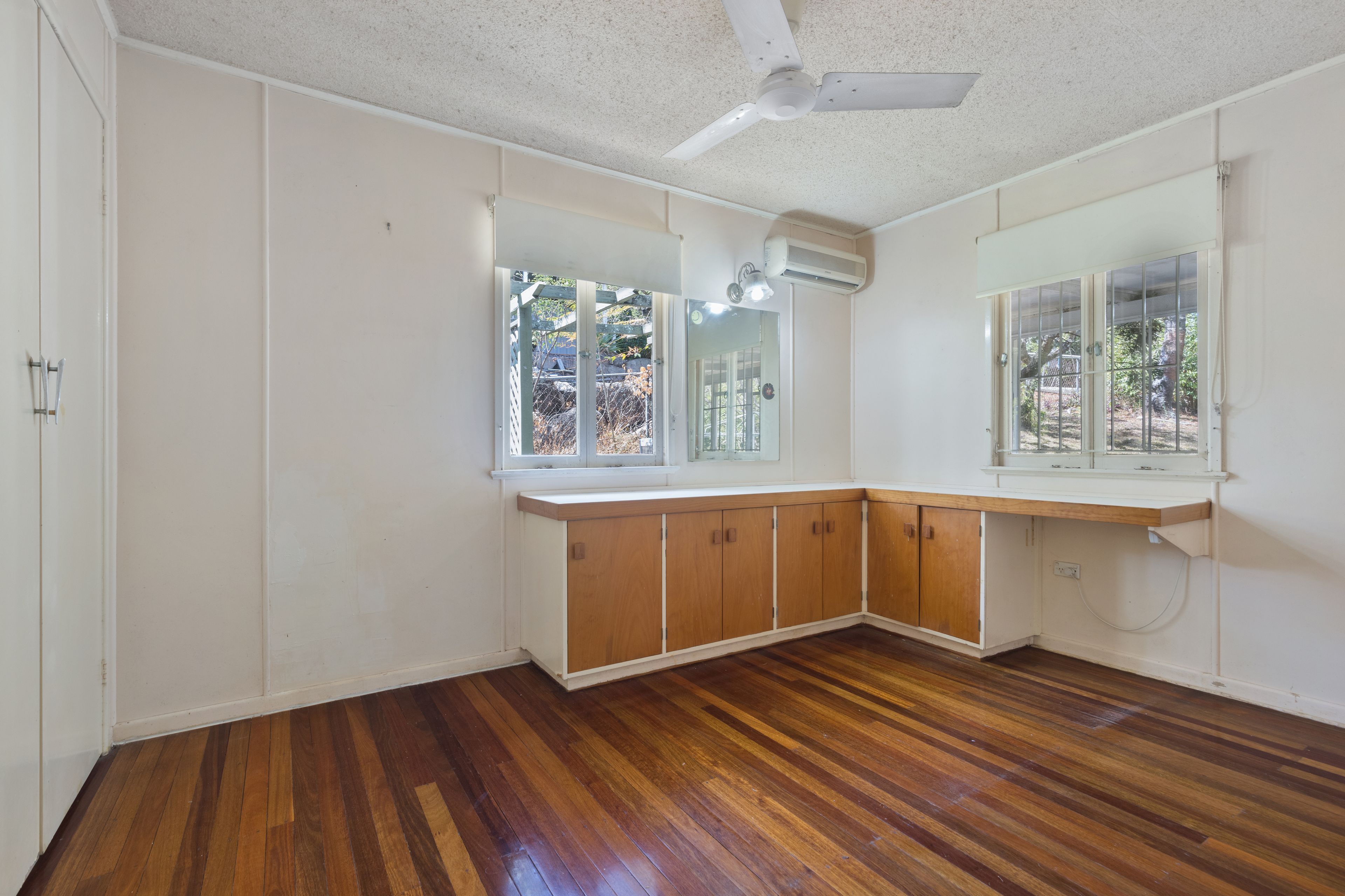 77 Weatherhead Avenue — photo 8 of 14