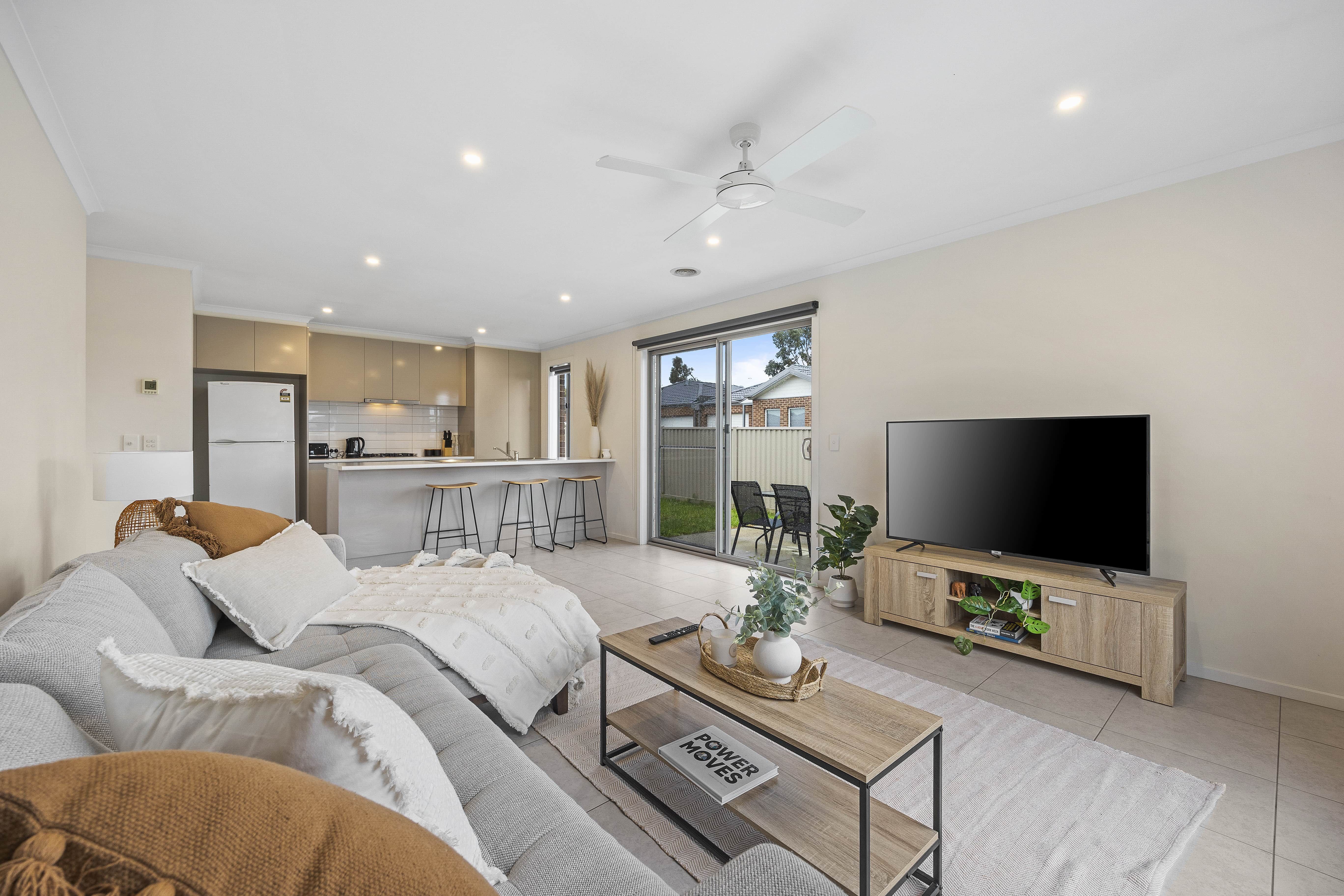 6/11 Spencer Street, Canadian, VIC 3350