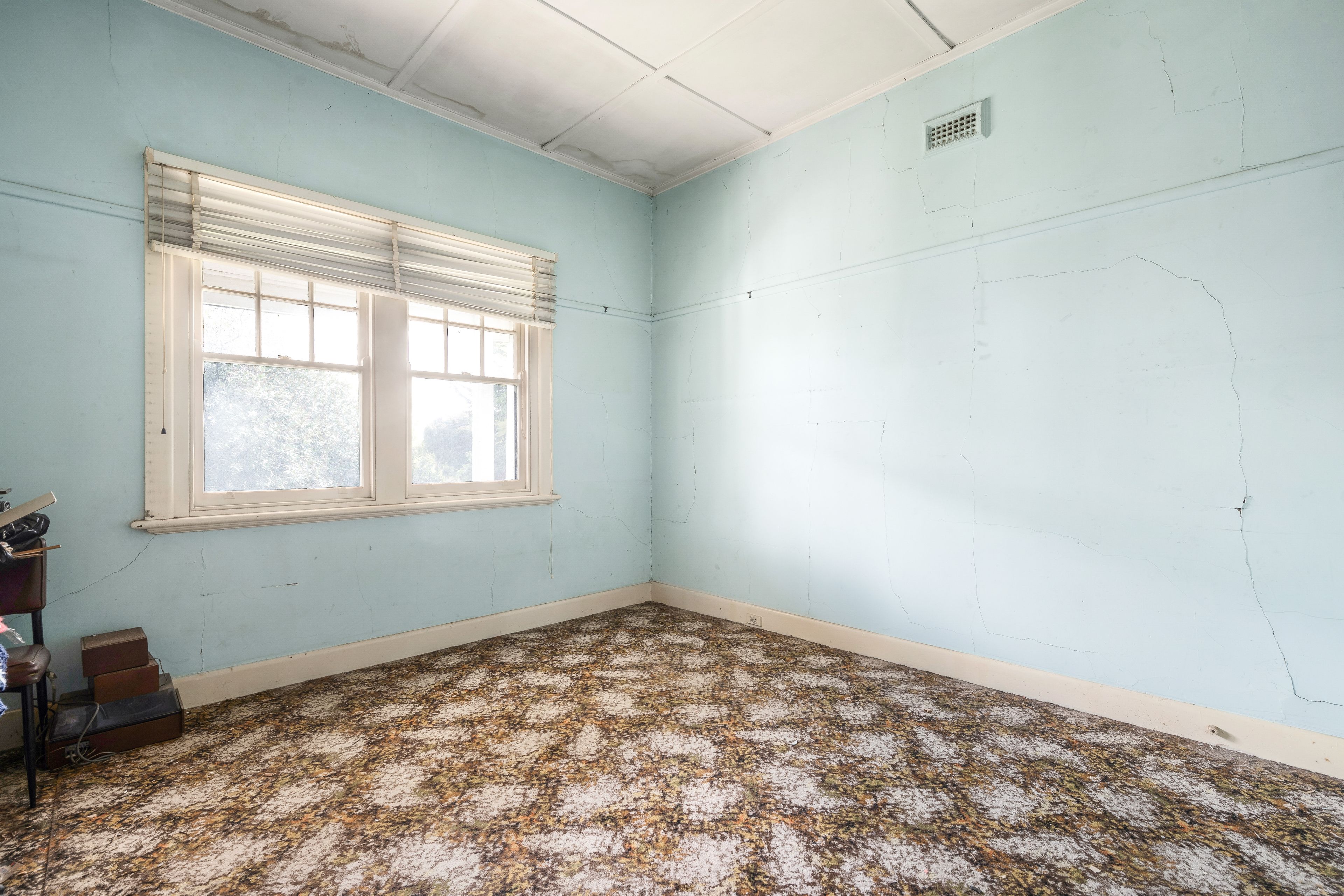 2 Temple Street — photo 7 of 20