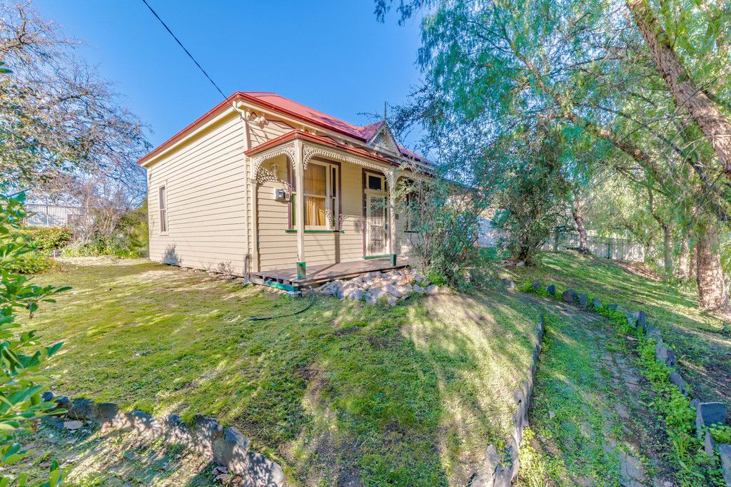 29 Marong Road, Ironbark, VIC 3550