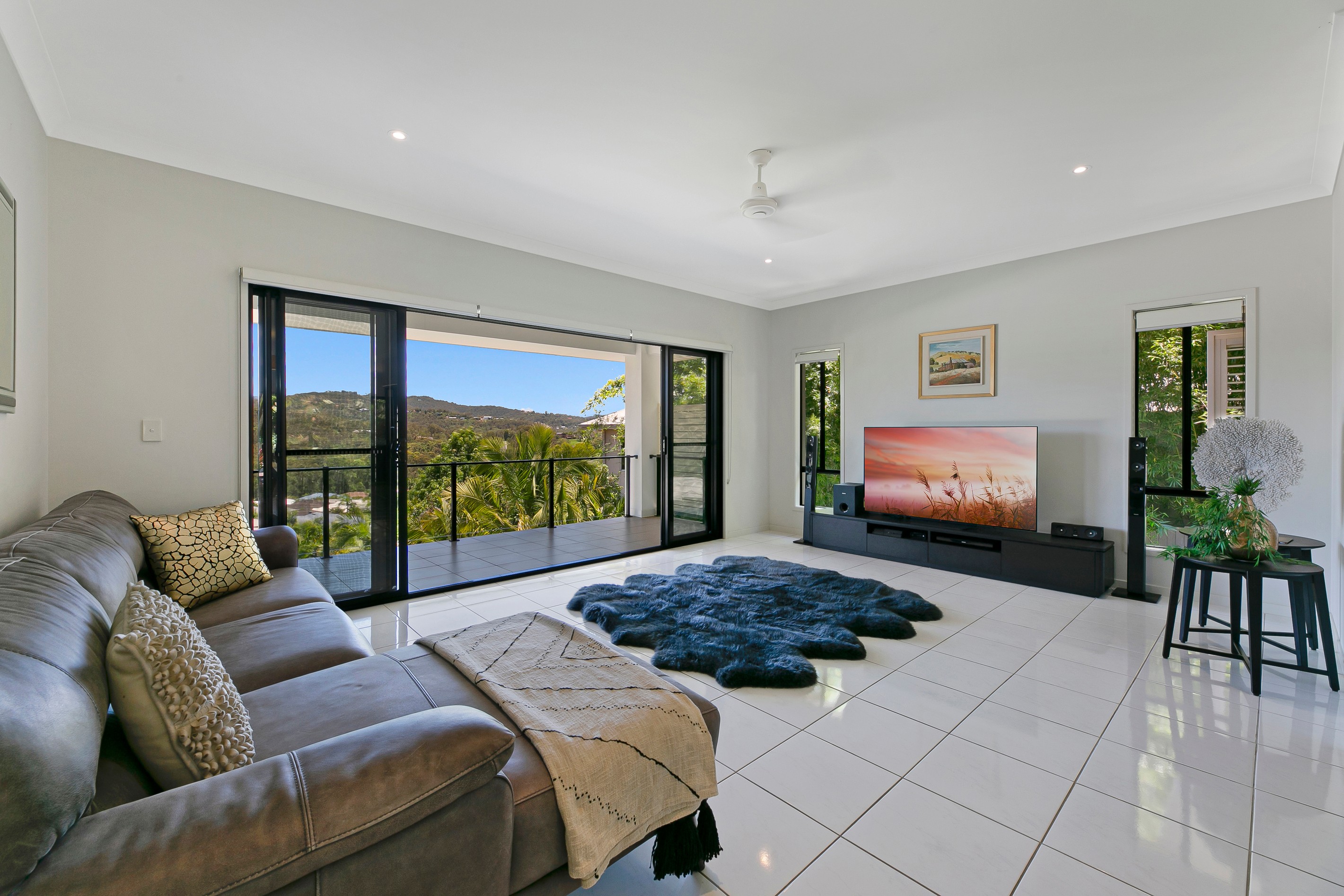 10 Phoebe Rise, Bonogin, QLD 4213