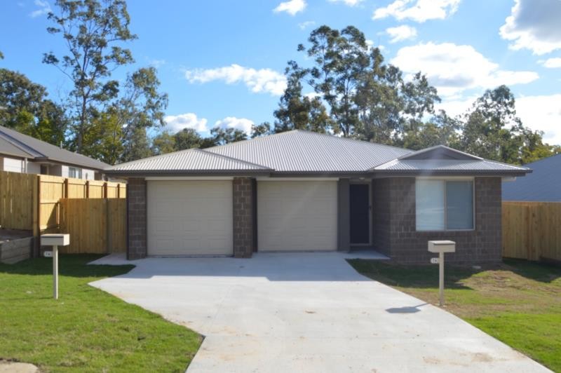 2/14 Folkes Close, Bellbird Park, QLD 4300