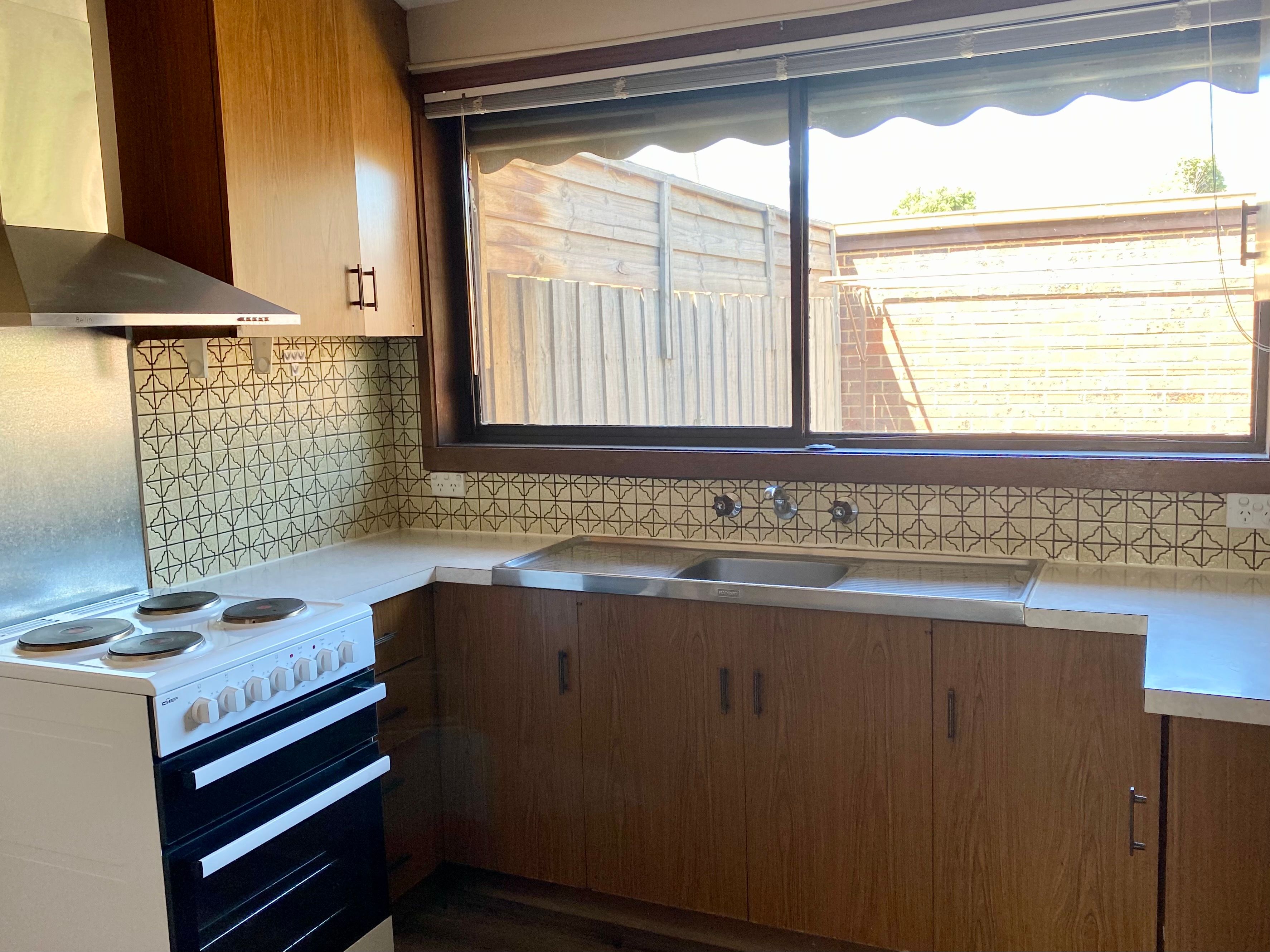 2/14 Codrington Street, Cranbourne, VIC 3977