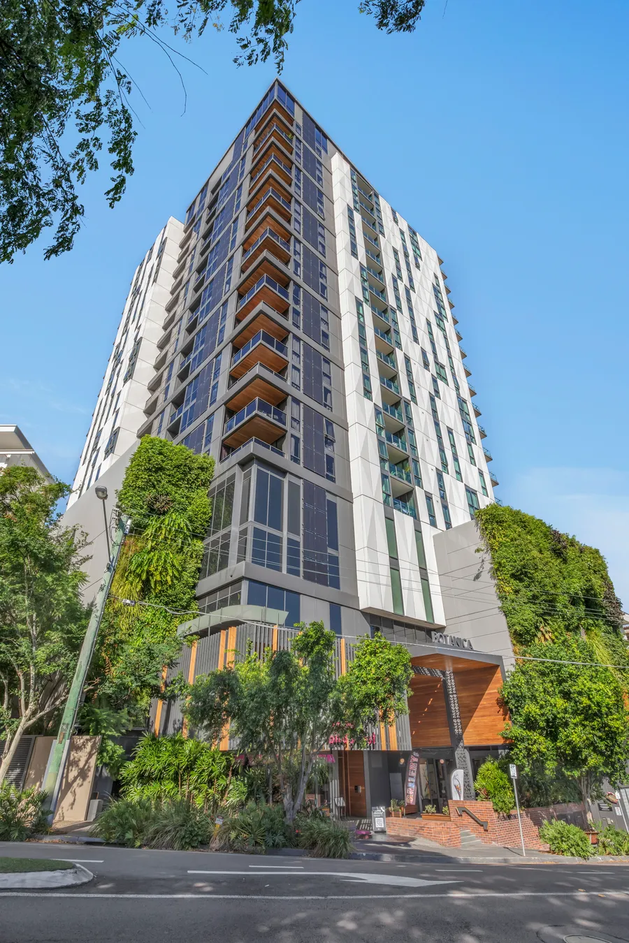 1411/4 Edmondstone Street, South Brisbane