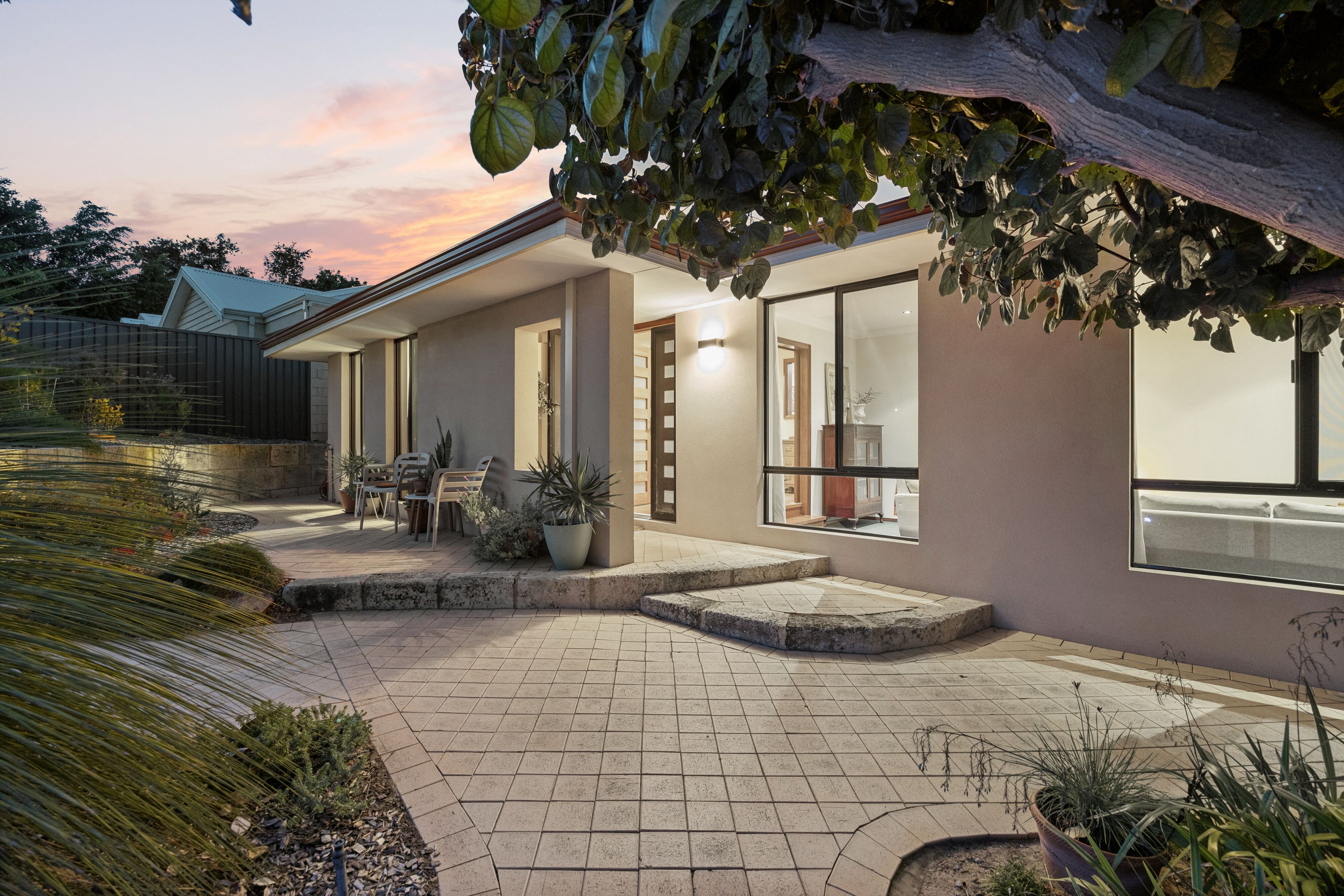 12 Carbridge Way — photo 3 of 30