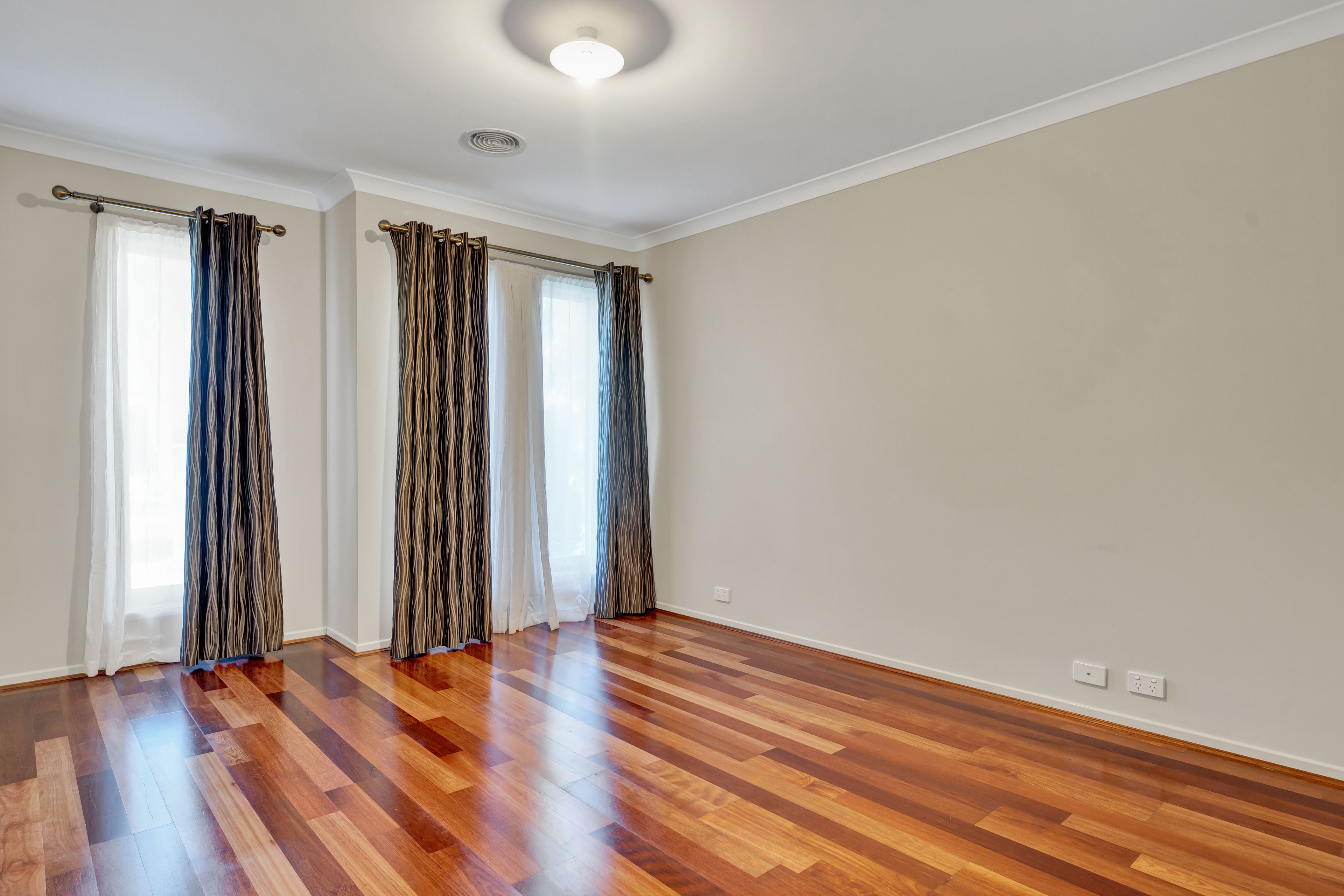 18 Heathcote Road, MANOR LAKES, VIC 3024