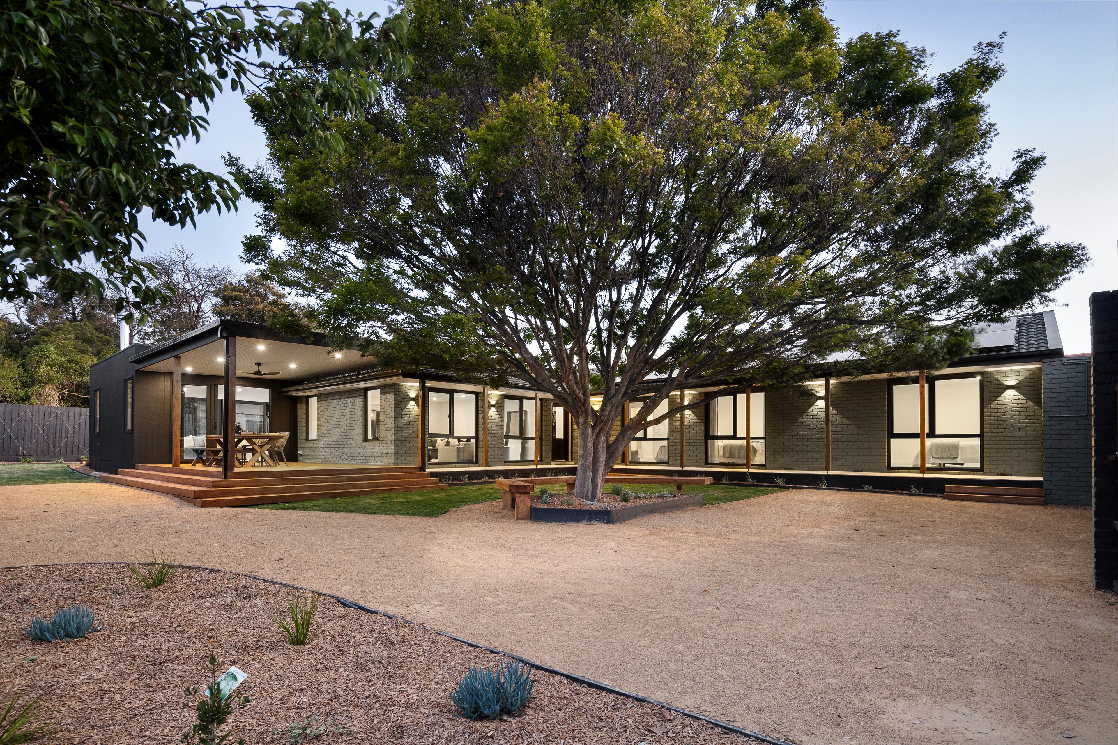 14 Netherplace Drive, Frankston VIC 3199