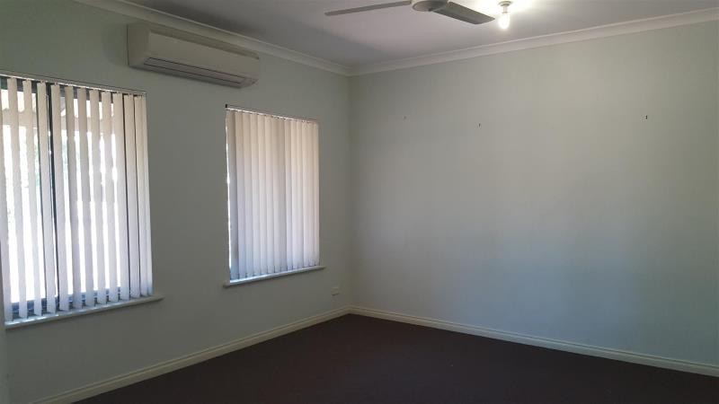 4 Fabling Court, Baynton, WA 6714