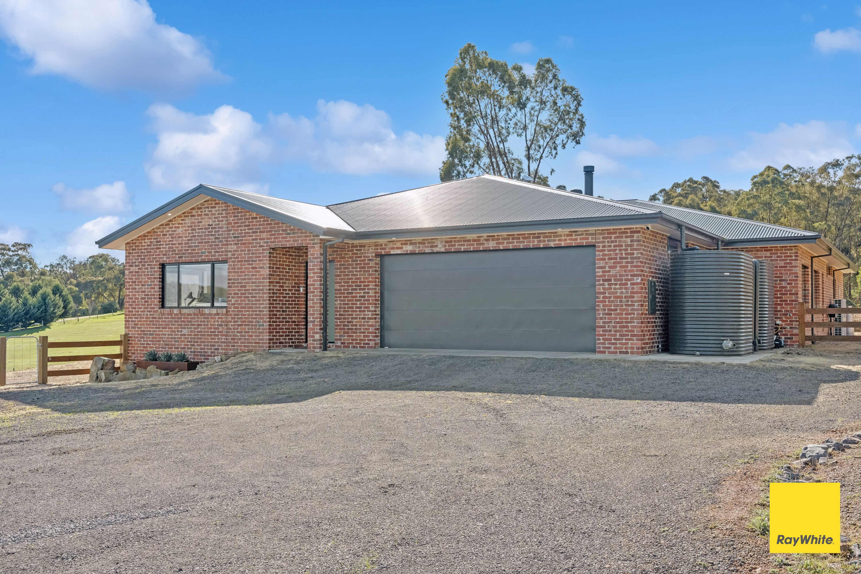 63 Specimen Gully Road, Barkers Creek, VIC 3451