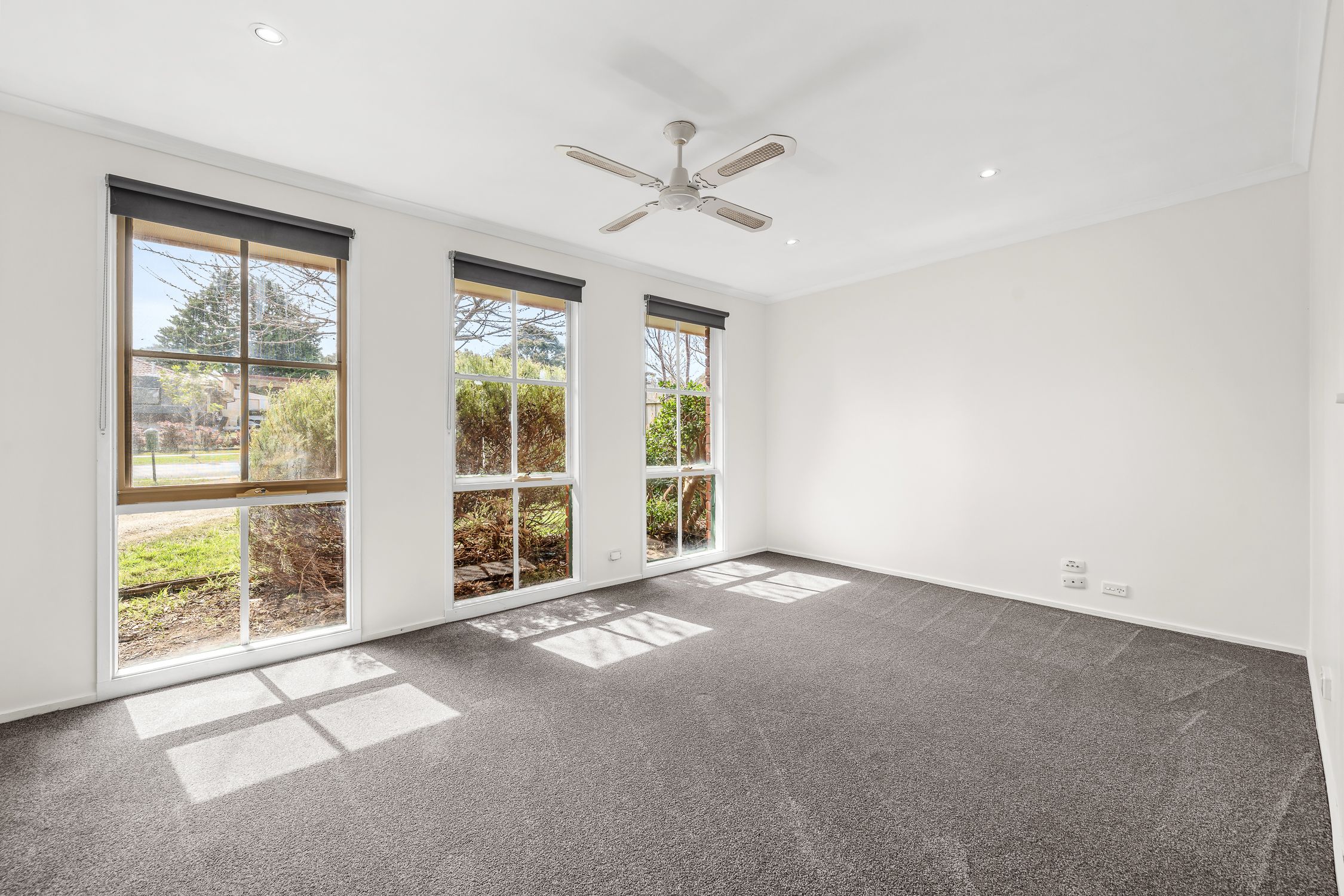 9 Smethurst Avenue — photo 3 of 10