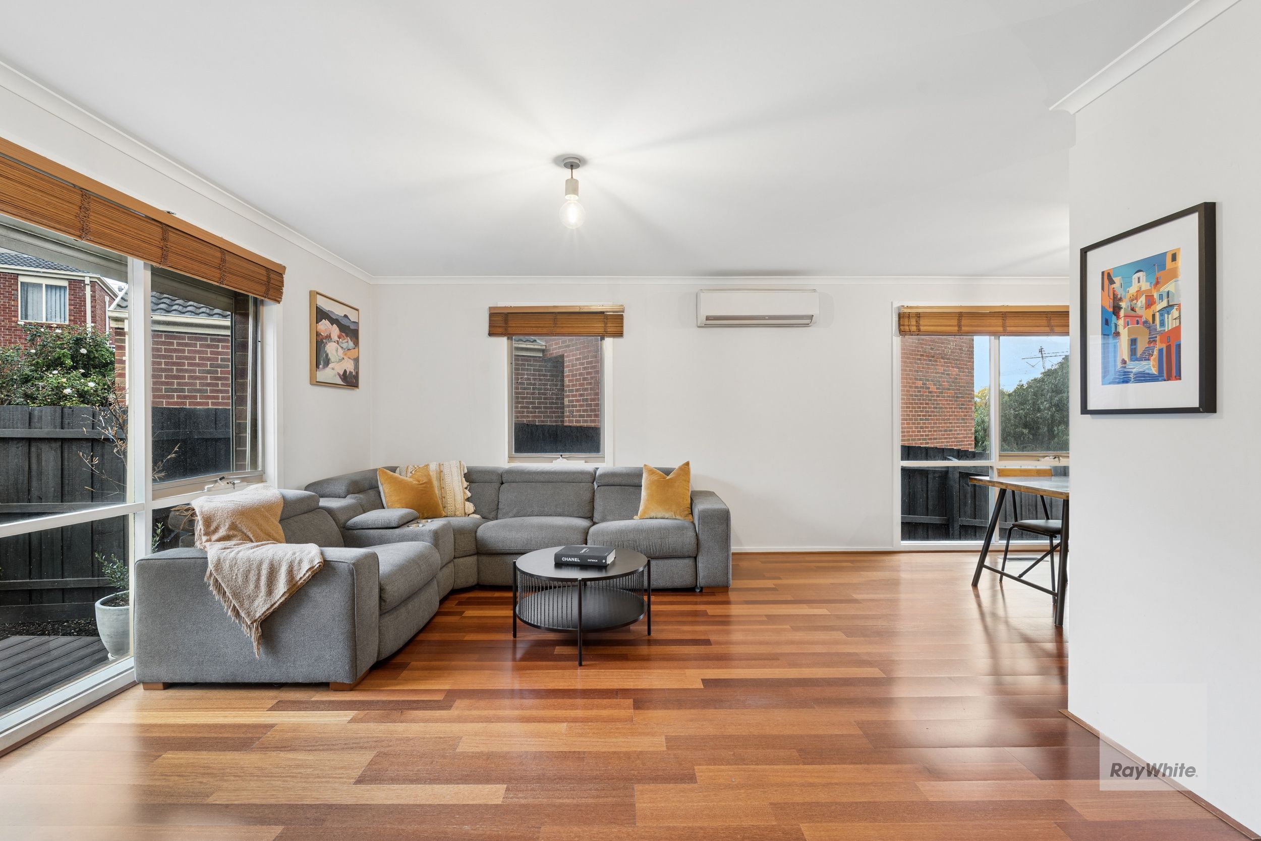 19 Village Avenue, Taylors Lakes, VIC 3038
