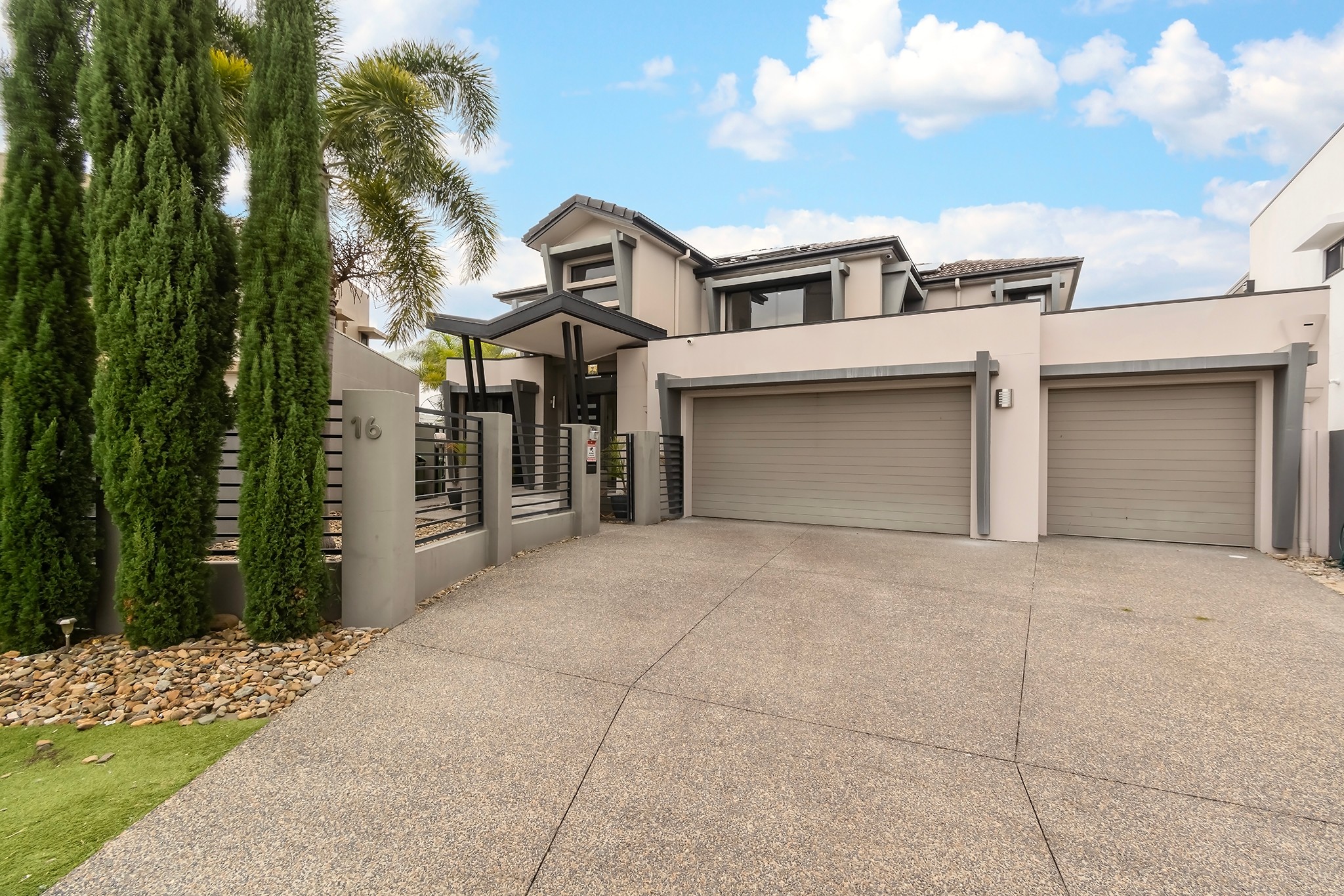 16 North Quay Drive, Biggera Waters, QLD 4216