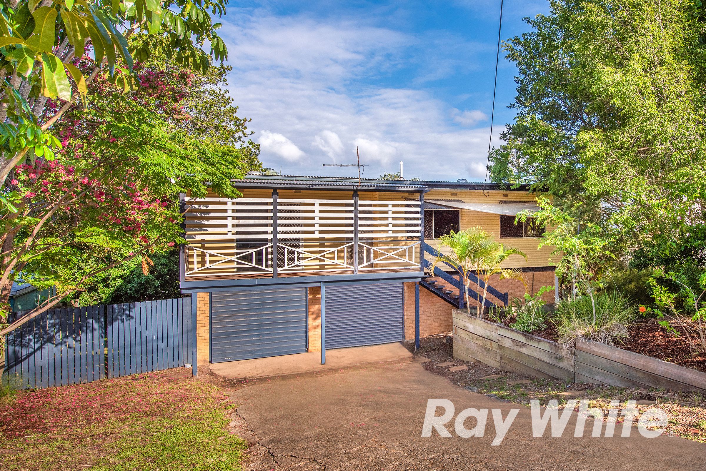 8 Licola Street, Woodridge QLD 4114