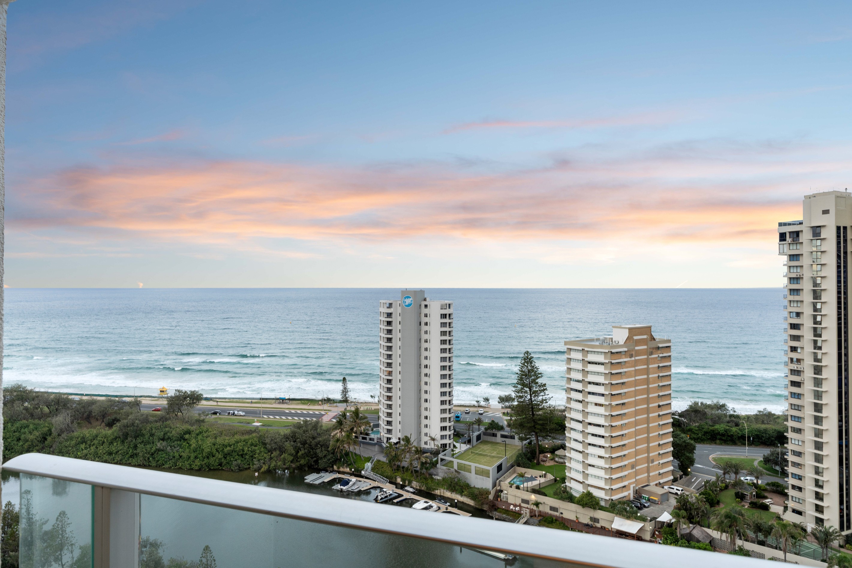 105/2 Admiralty Drive, SURFERS PARADISE, QLD 4217
