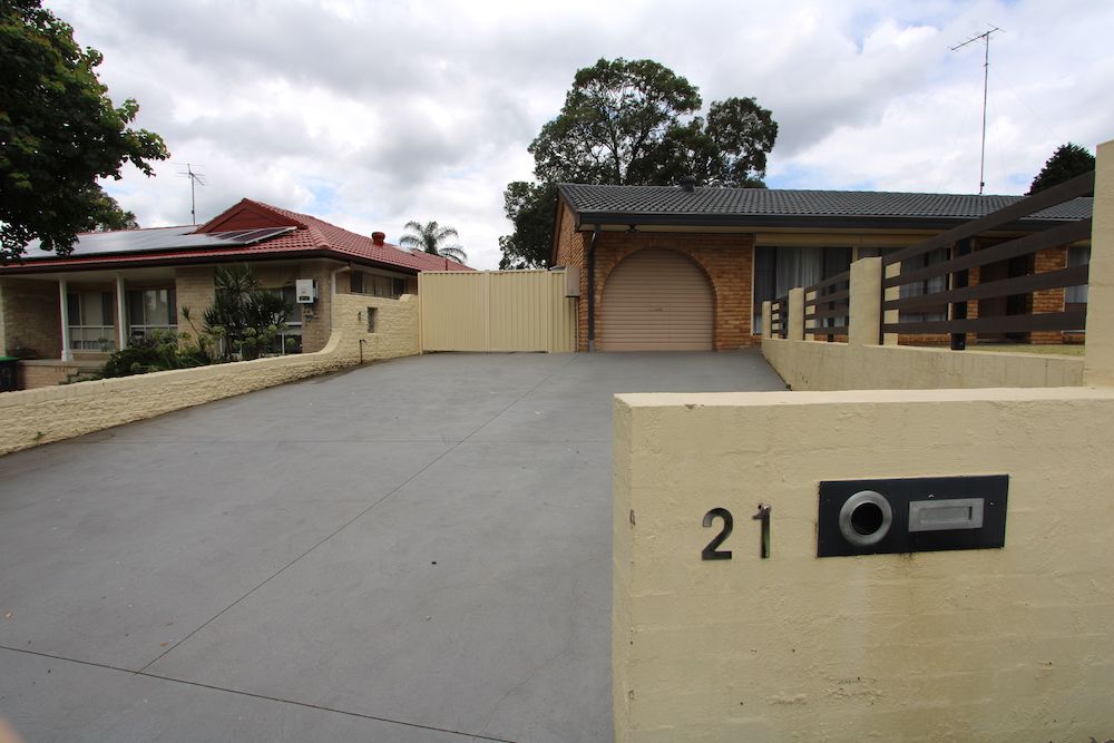 21 Parma Crescent, St Helens Park, NSW 2560