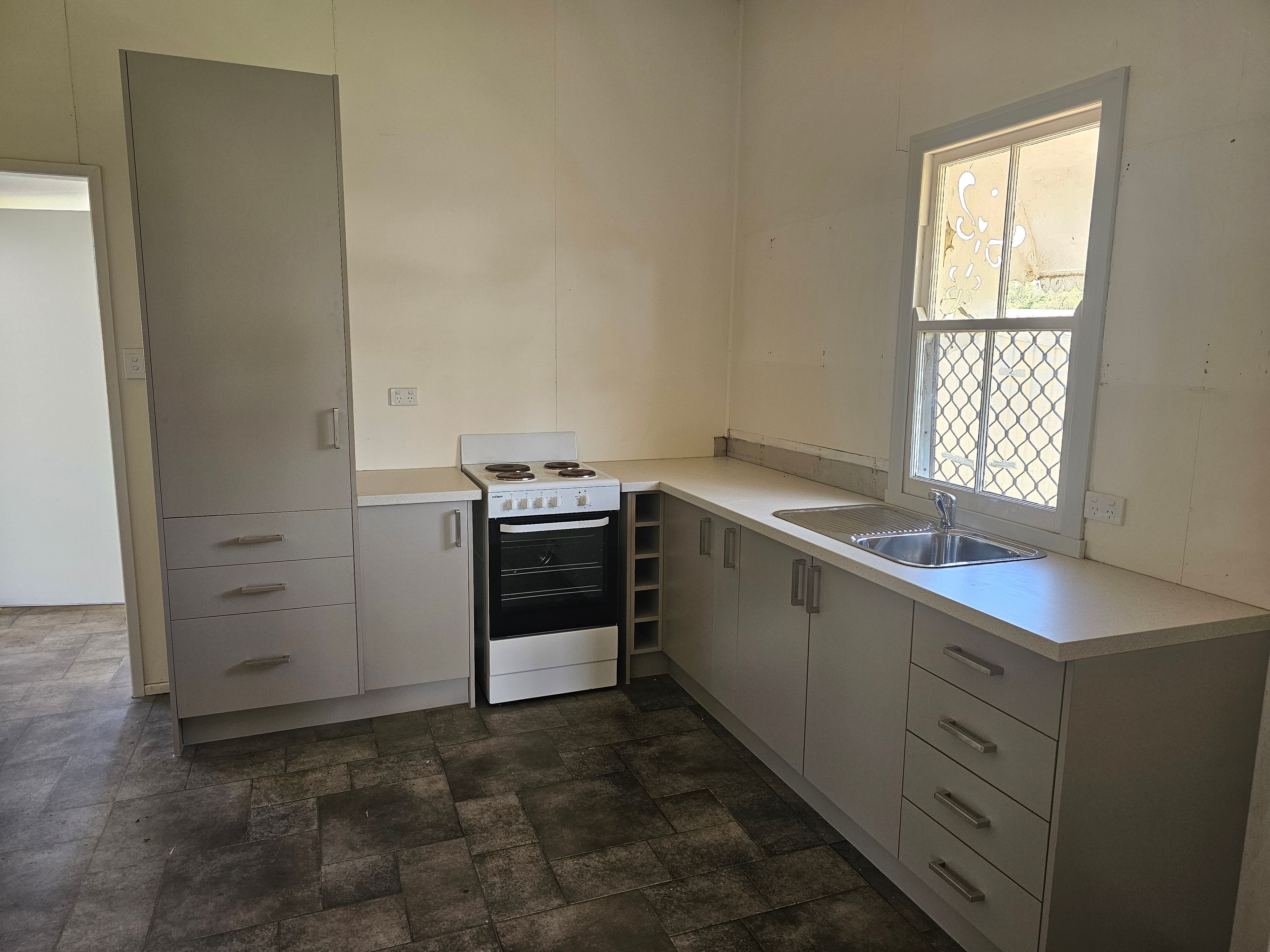 16 Frizzell Street, Southbrook, QLD 4363