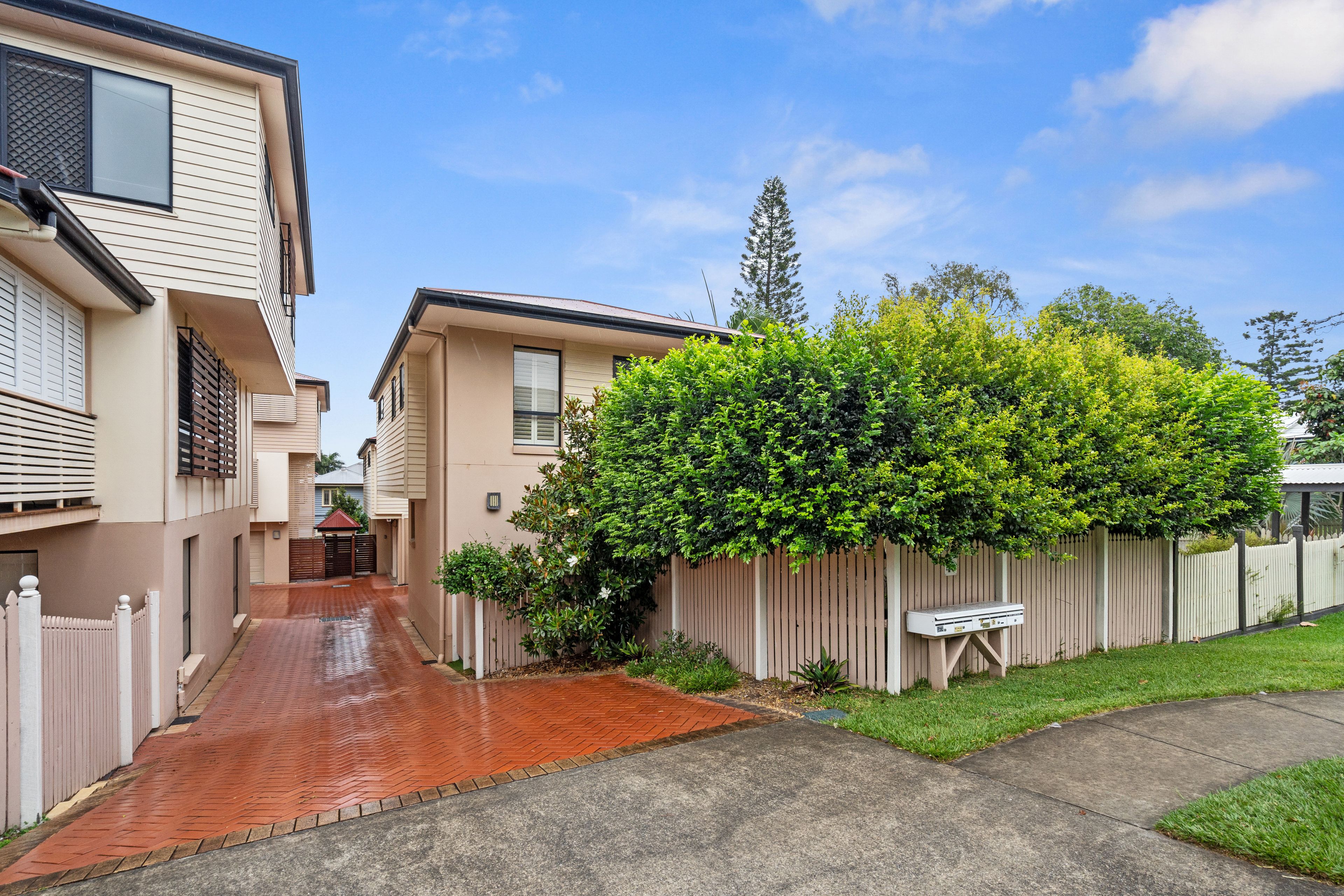 48 Yeronga Street, Yeronga QLD 4104