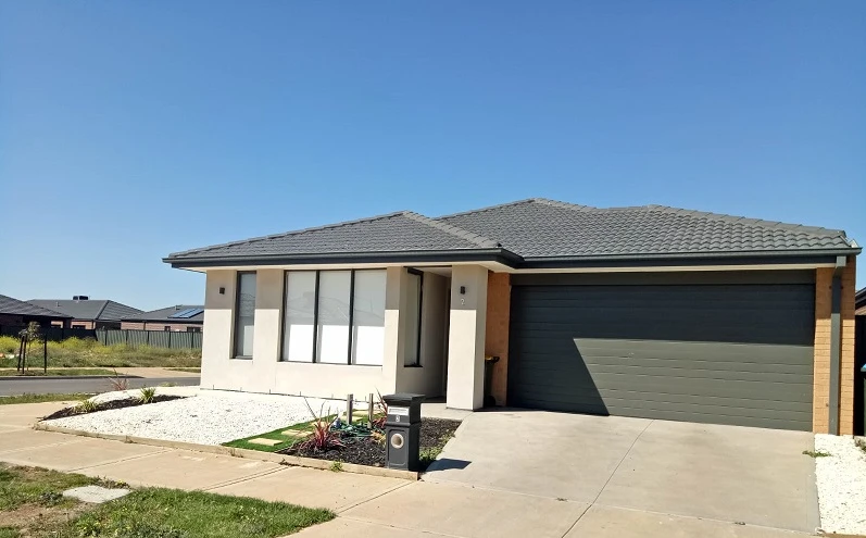 2 Hillcrest Parade, TARNEIT, VIC 3029