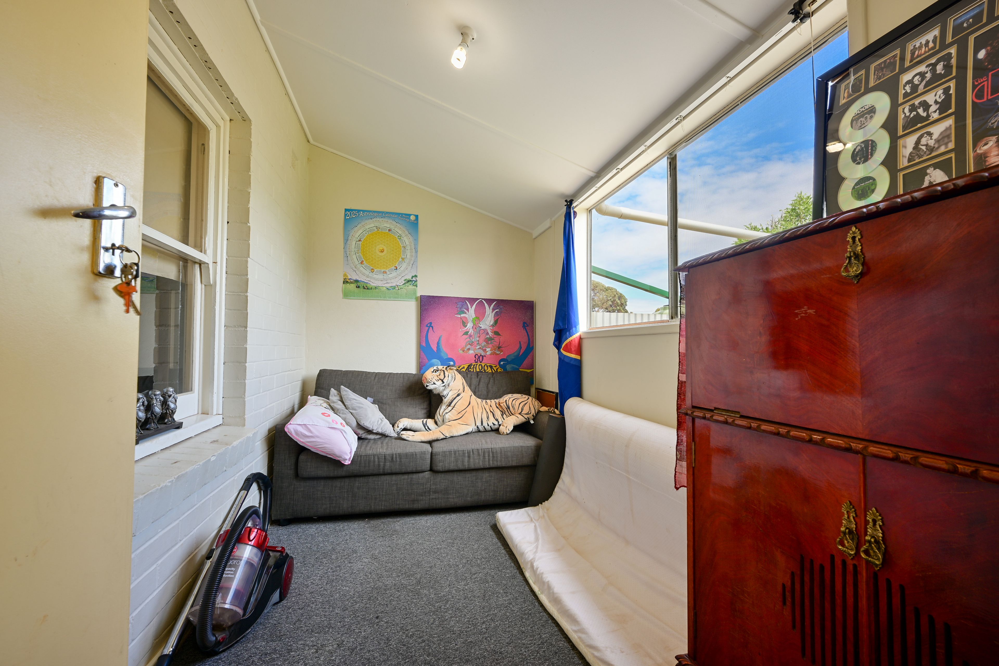 5 Pattinson Close — photo 10 of 12