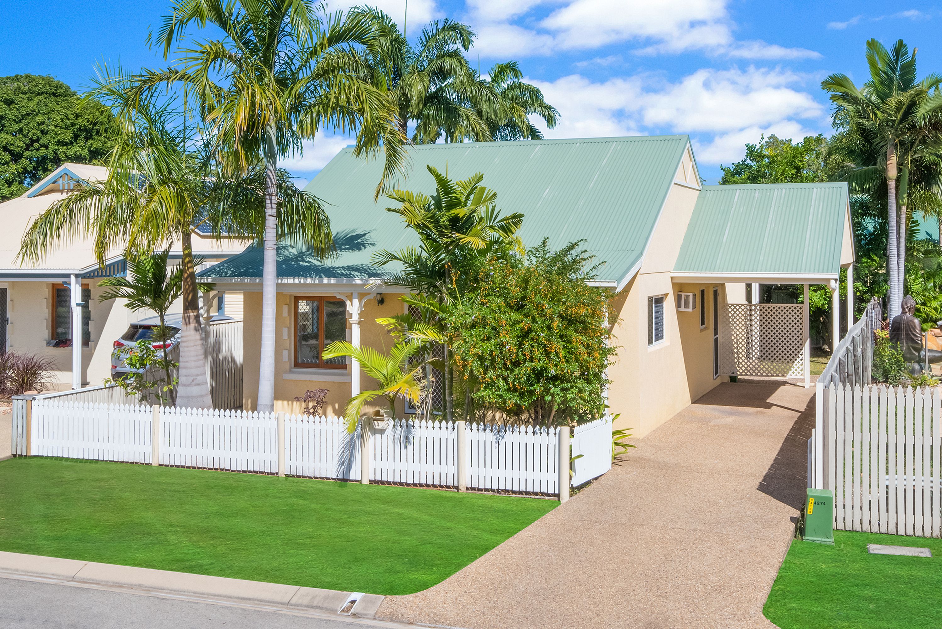 4 Sweetgum Place, Kirwan QLD 4817
