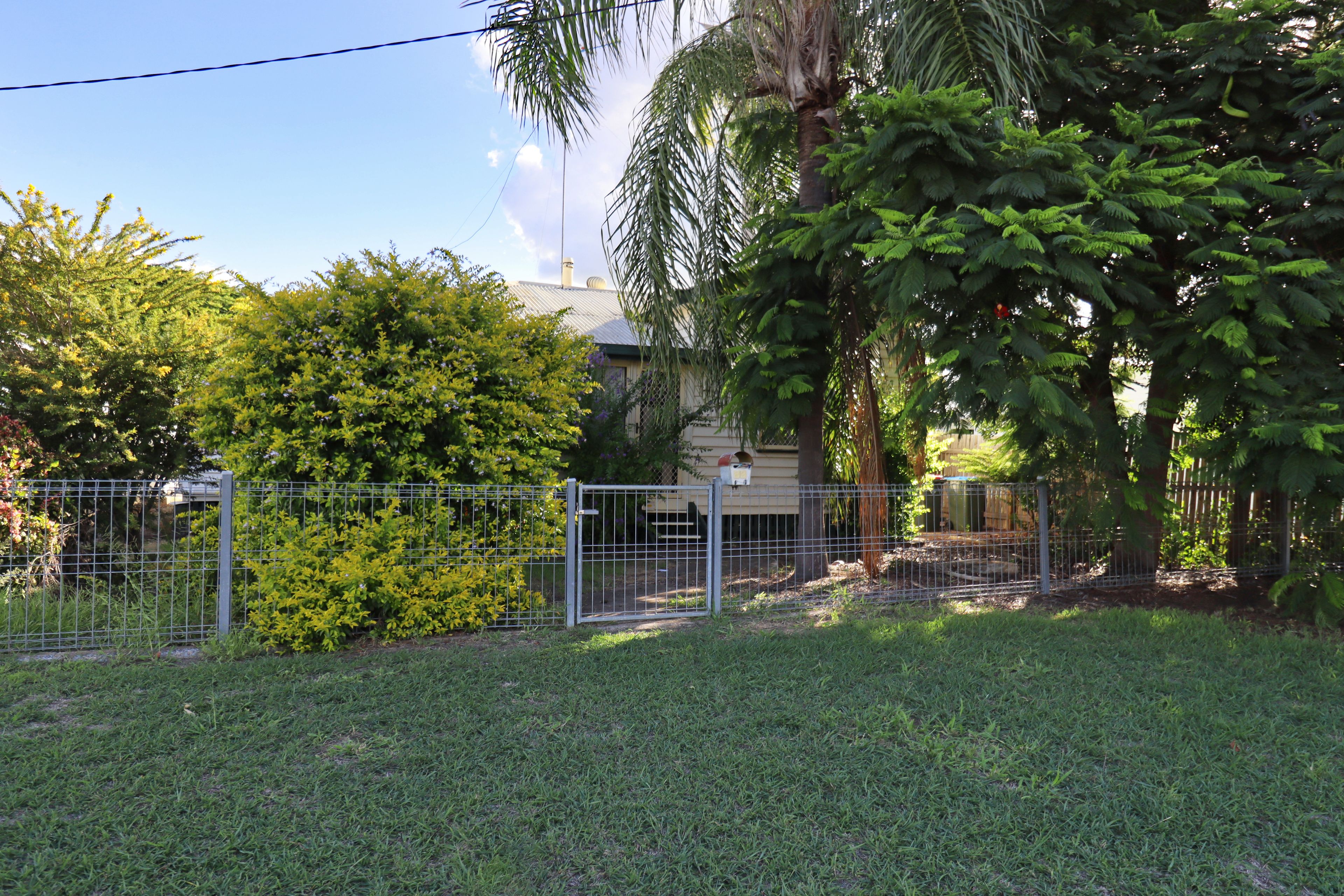 83 Grevillea Street — photo 3 of 11
