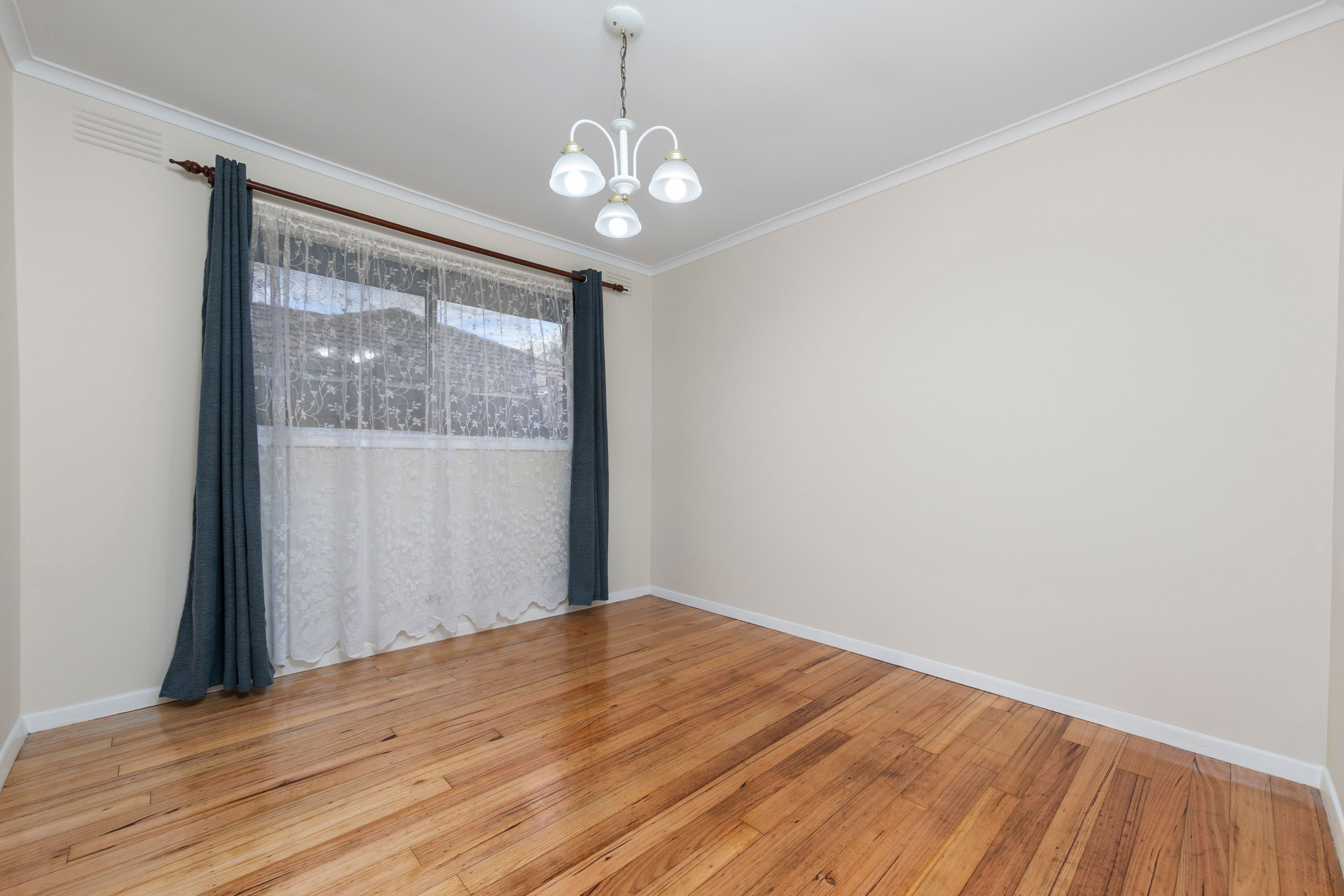 22 Darebin Drive — photo 7 of 11