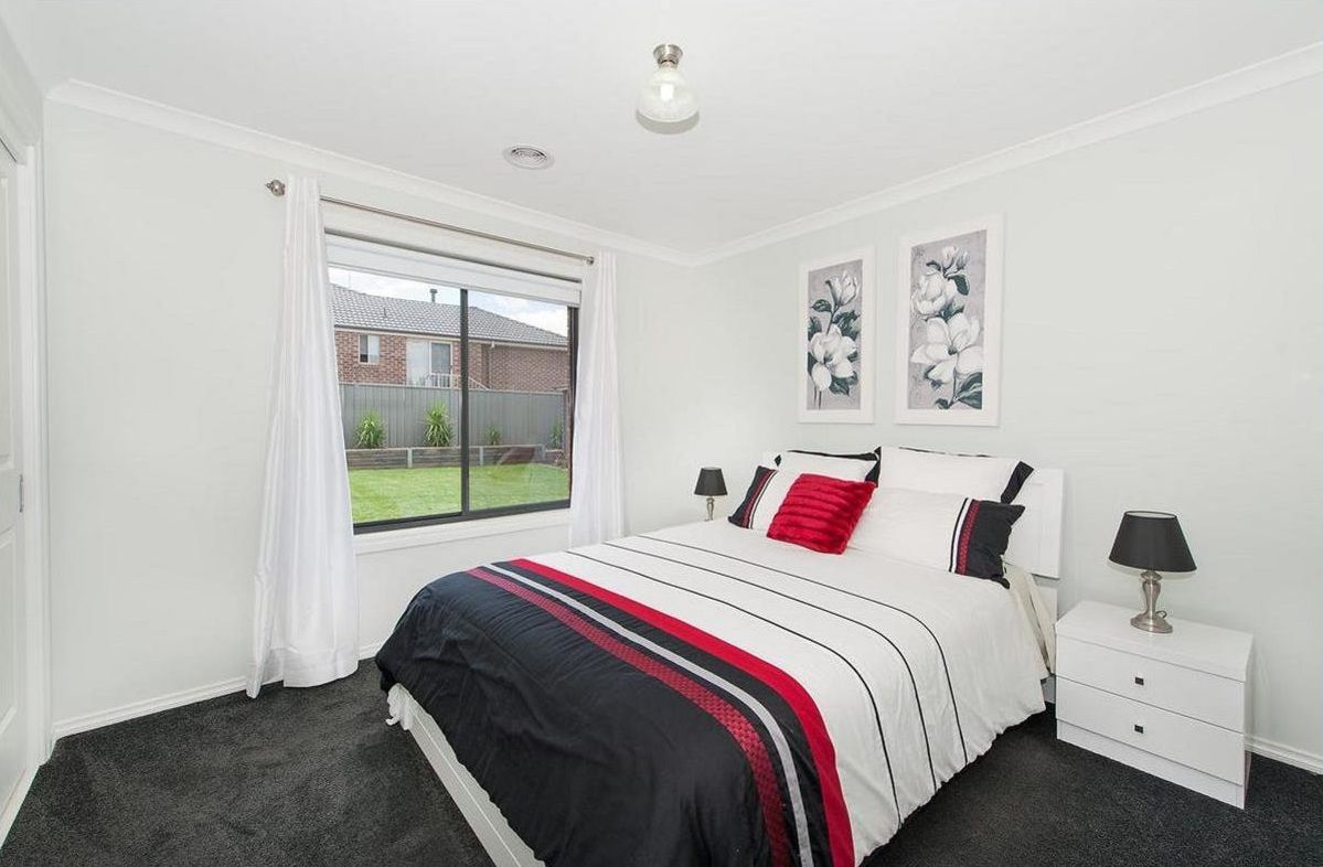 15 Thornbill Street, Thurgoona, NSW 2640