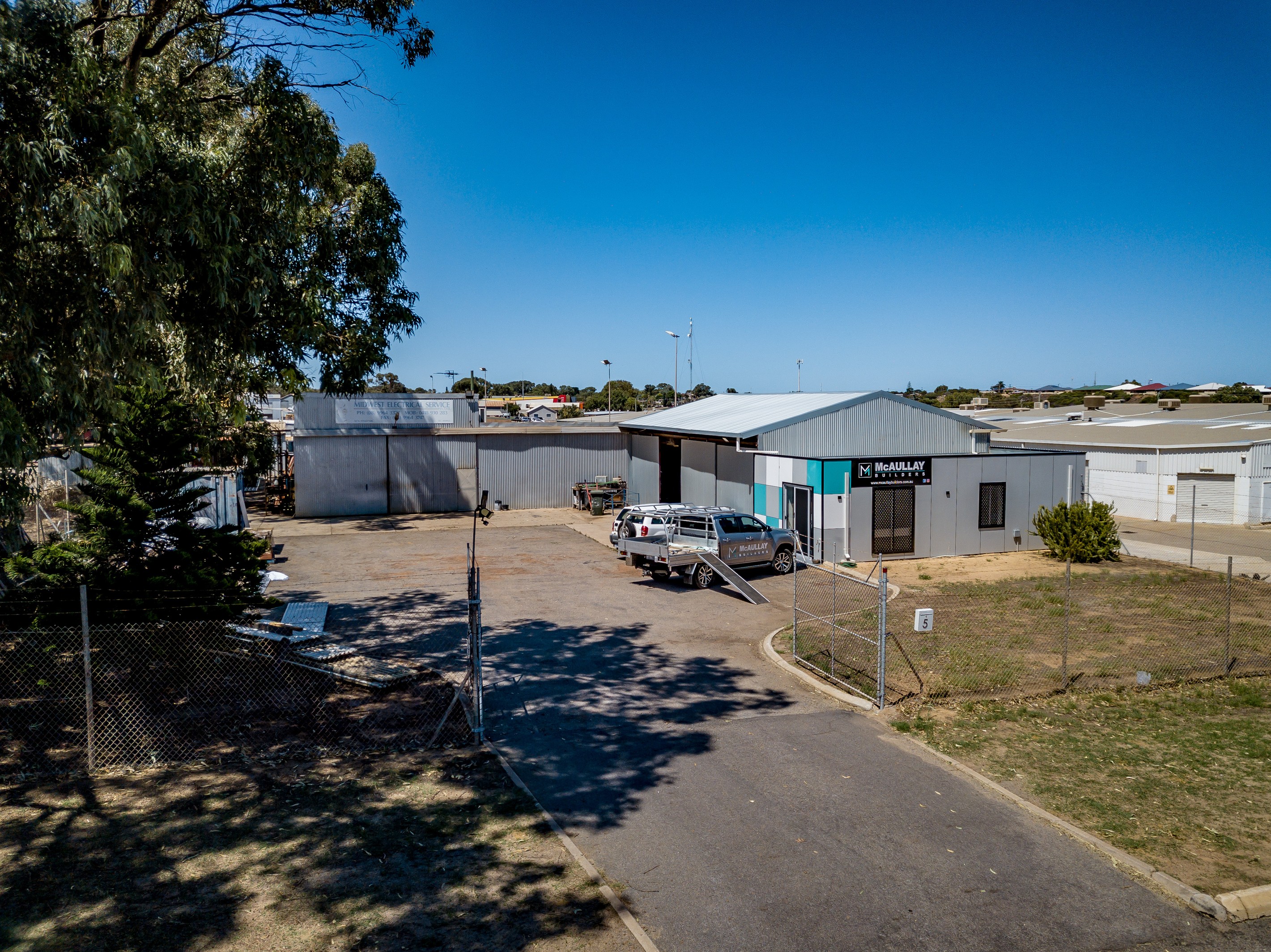 5 Eaton Place, Wonthella, WA 6530