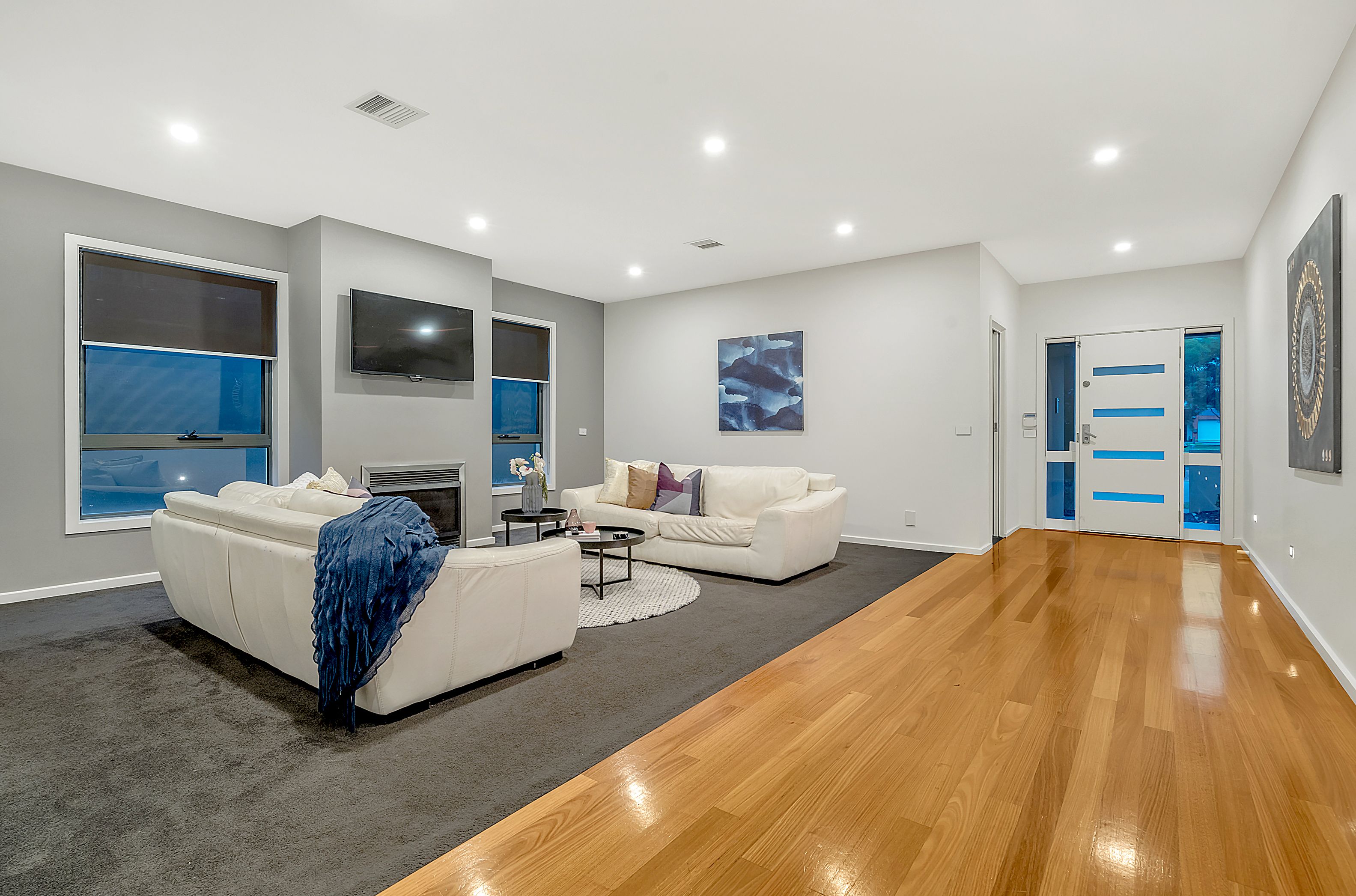 10 Dalwhinnie Crescent, Craigieburn, VIC 3064