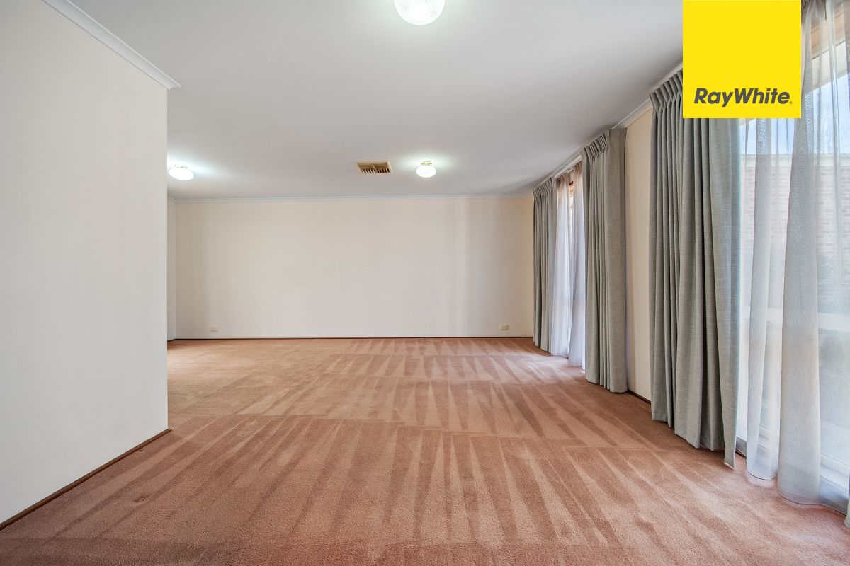 3B Buntine Crescent, Isaacs, ACT 2607