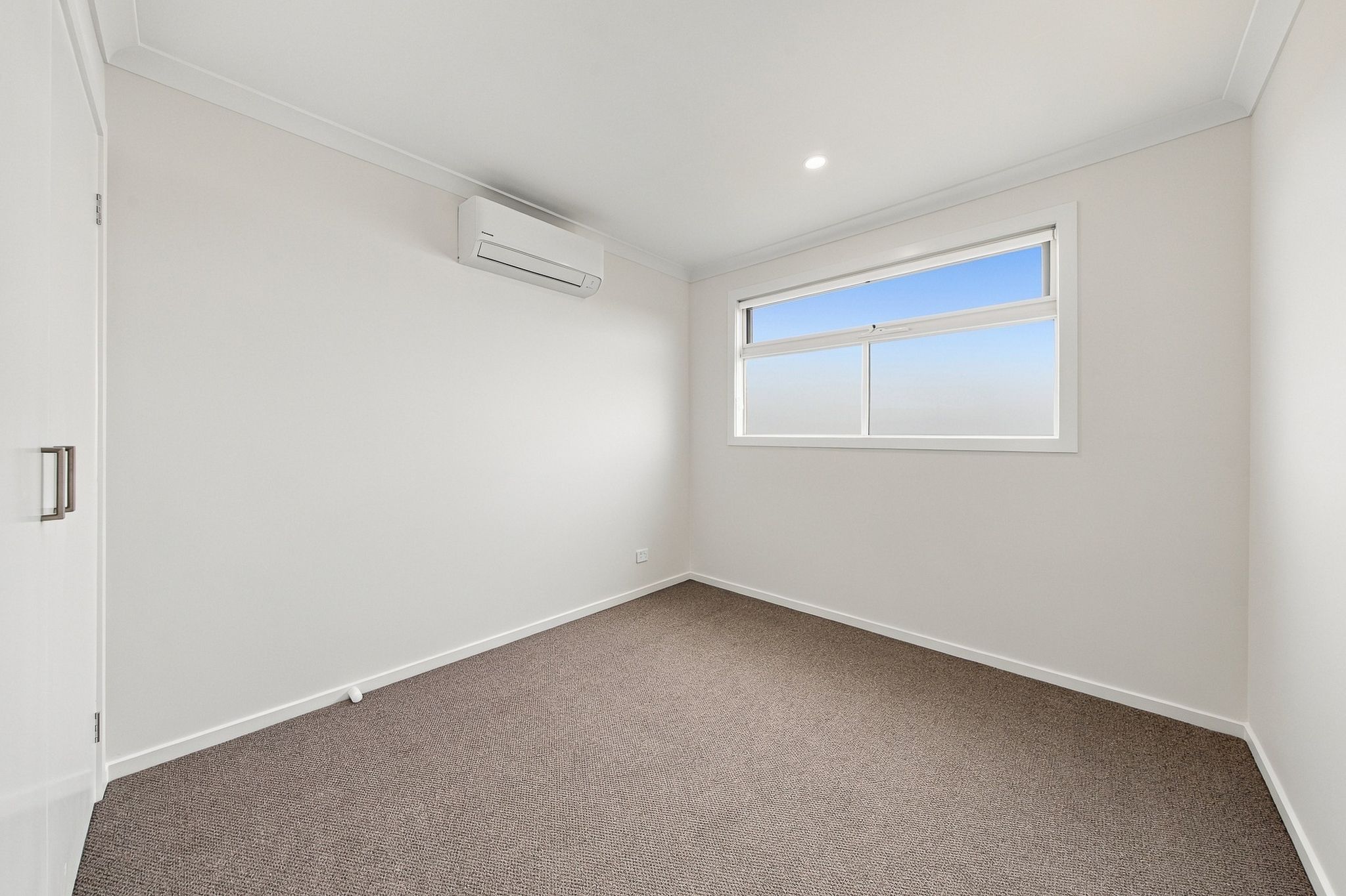 24 Twynam Road — photo 18 of 26