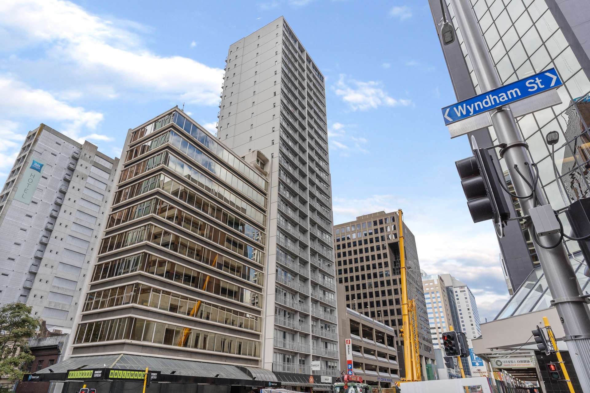 1803/74 Albert Street photo 11