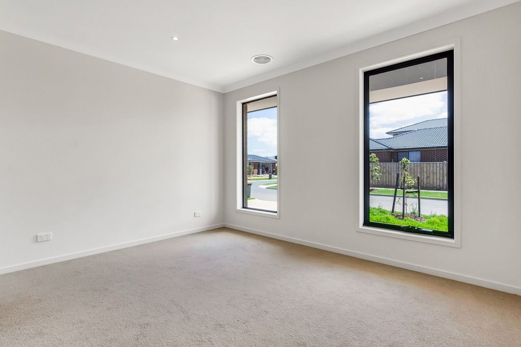 4 Buckland Circuit, Werribee, VIC 3030