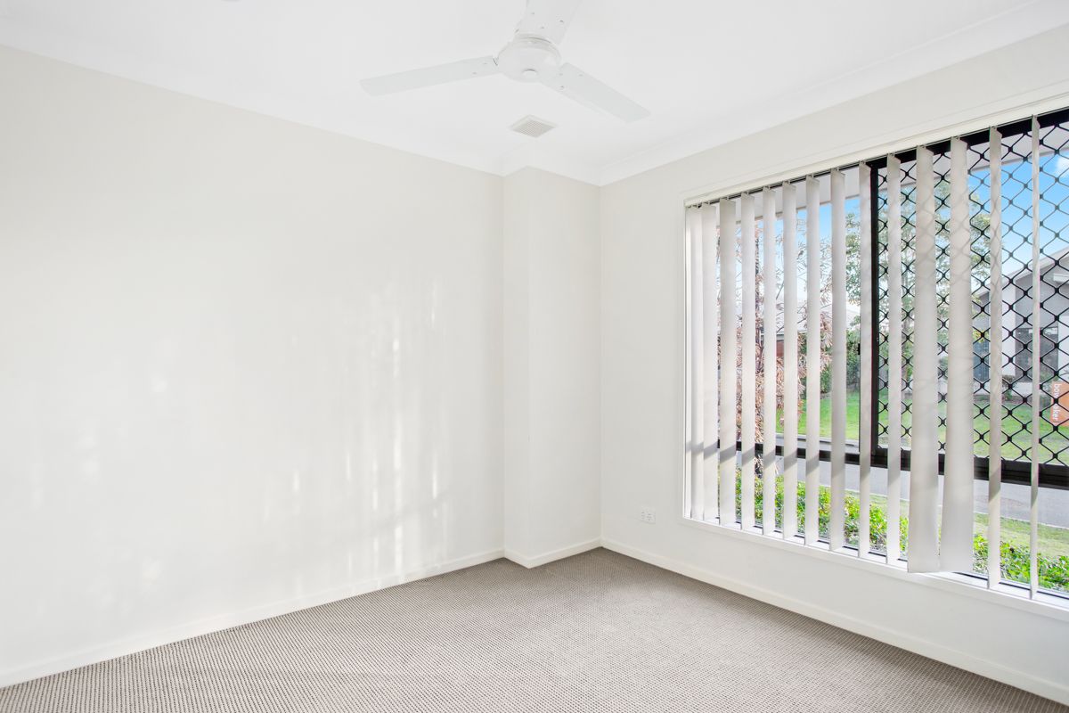 13 Wallis Circuit, North Lakes, QLD 4509