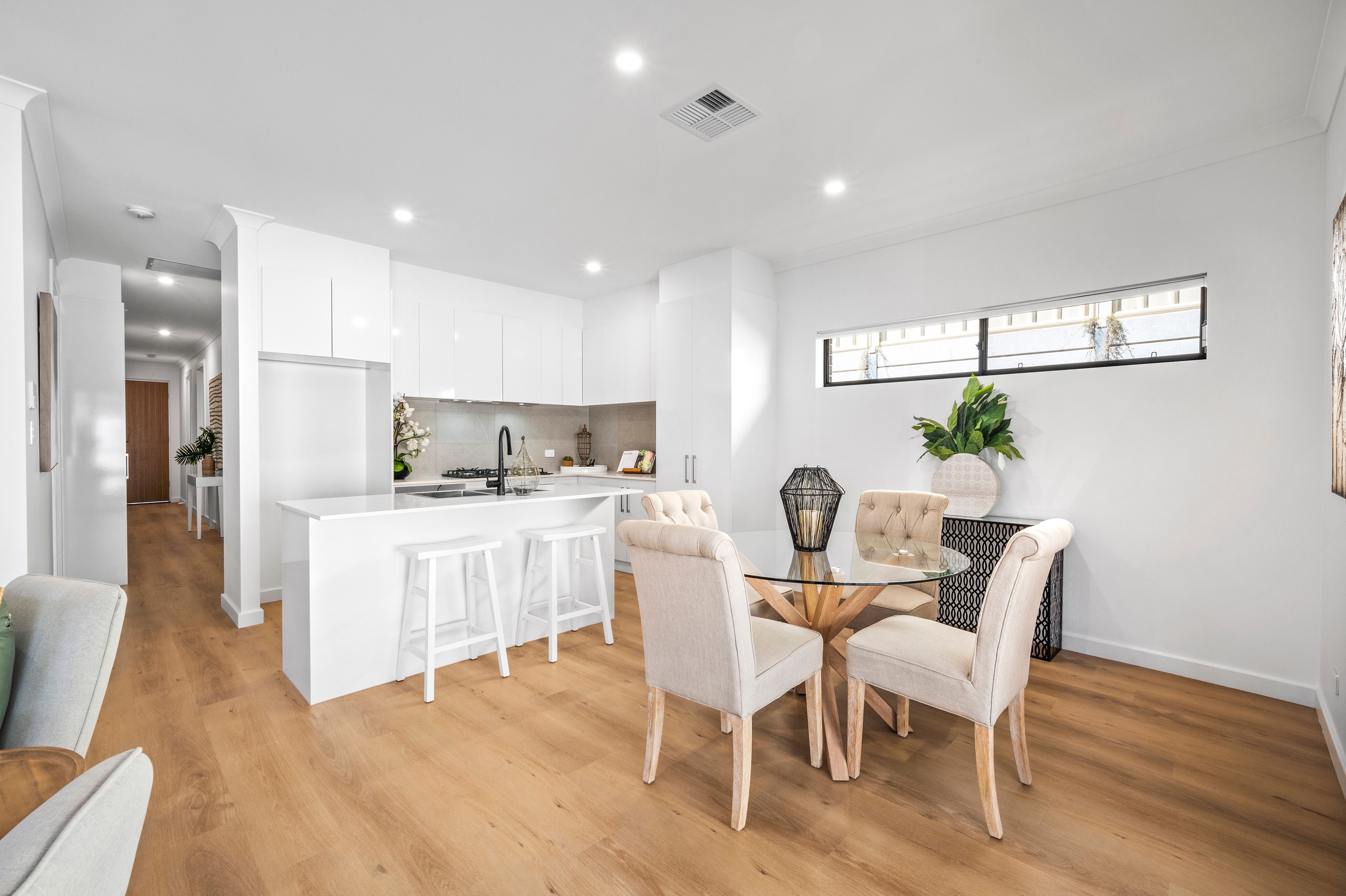 16 Carolan Crescent, Valley View, SA 5093