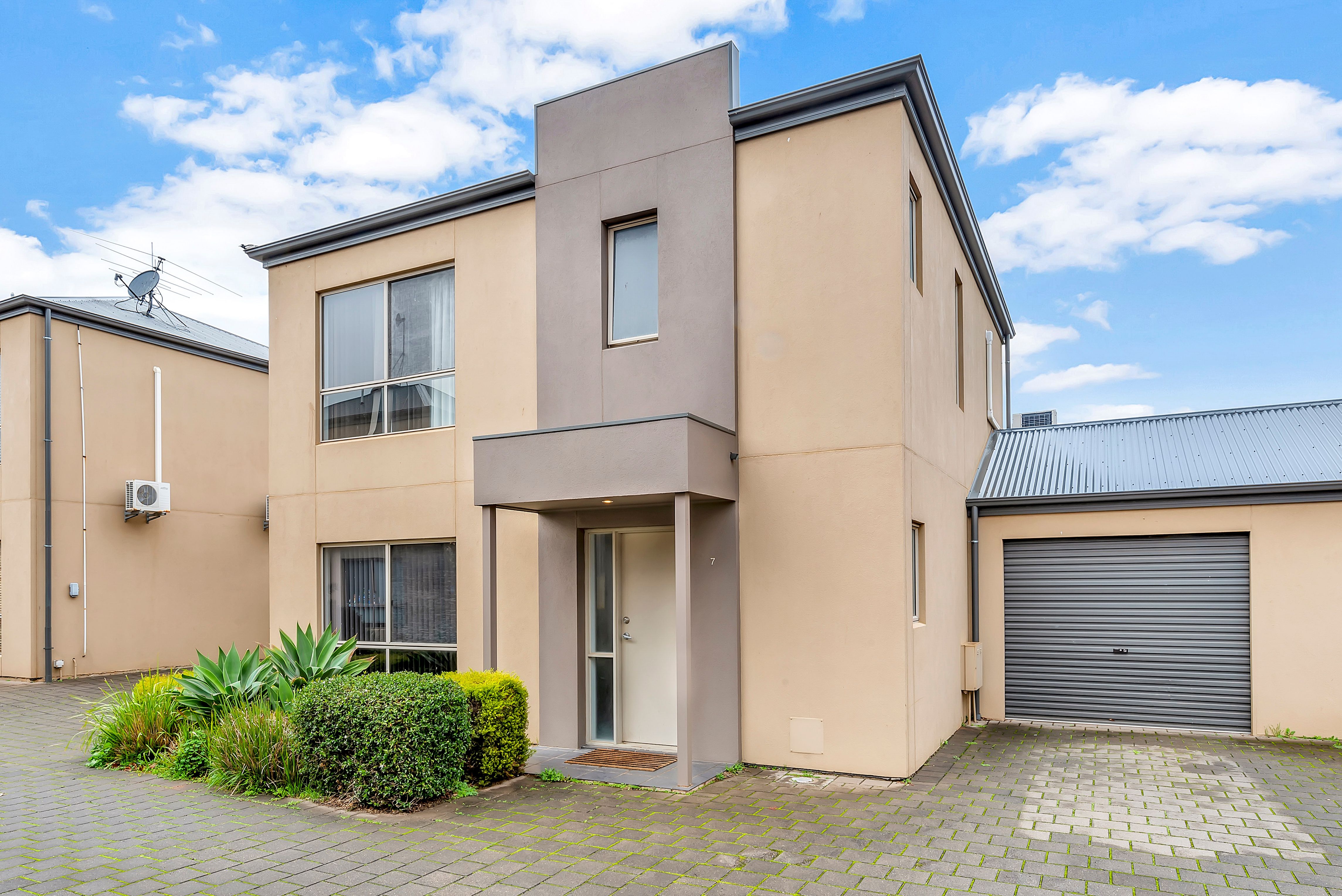 5-7 Rosette Avenue, Para Hills West SA 5096