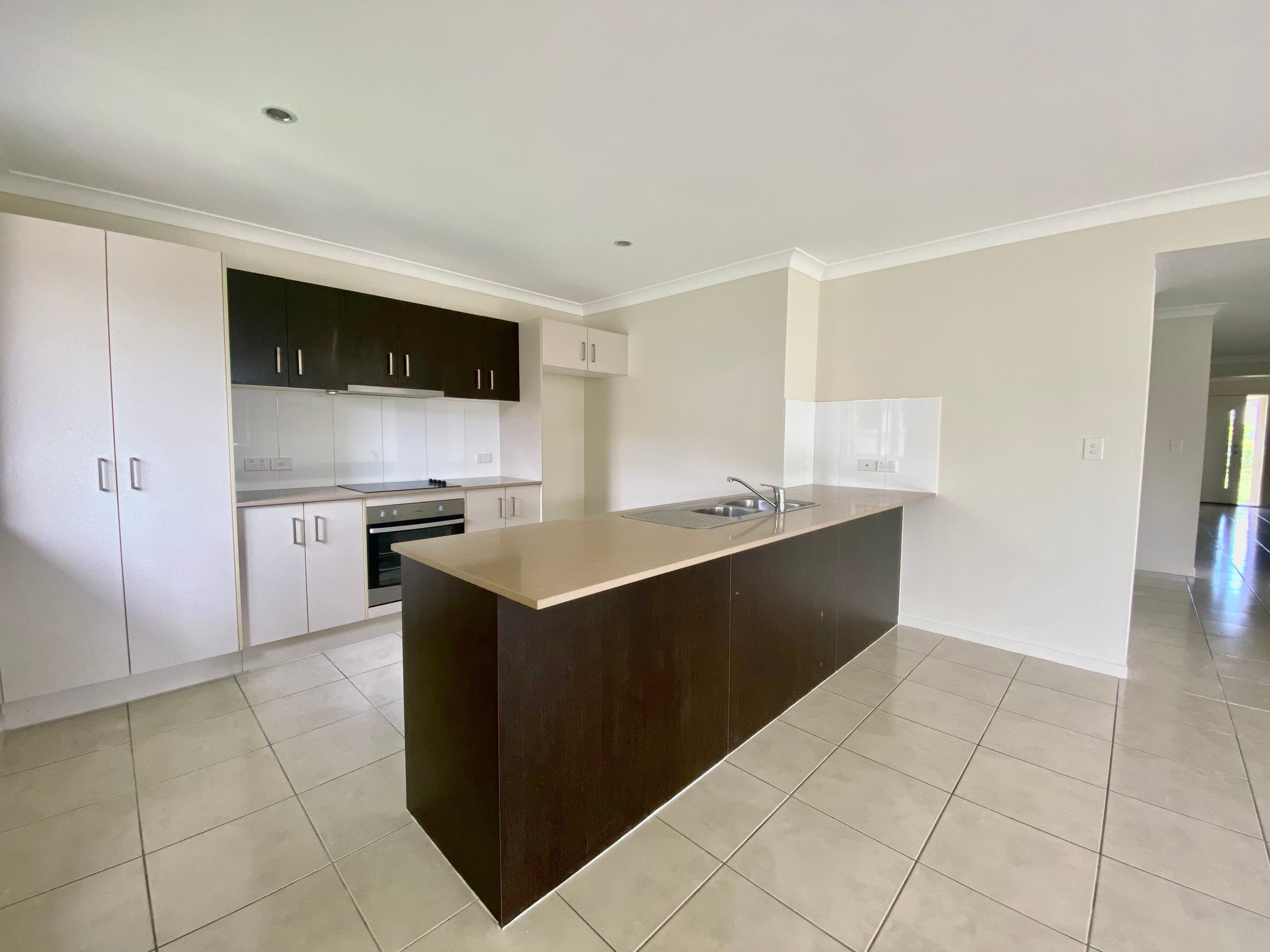 7 Zanow Street, North Booval, QLD 4304
