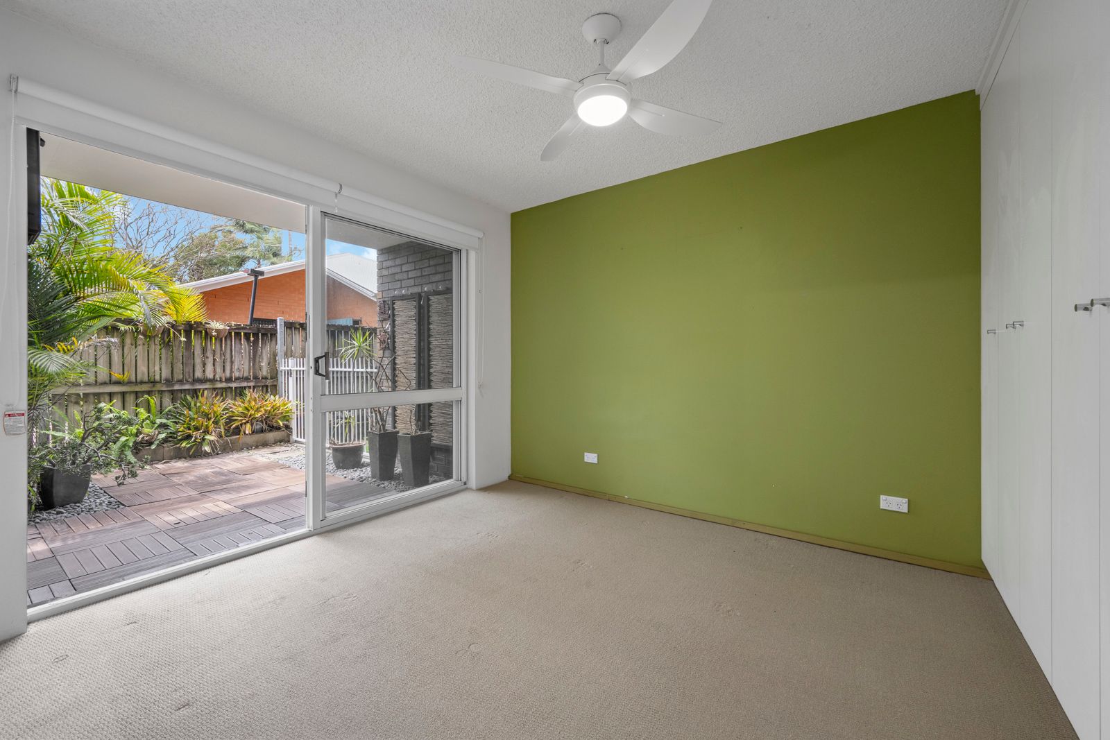 2/8 Moffatt Street — photo 8 of 11