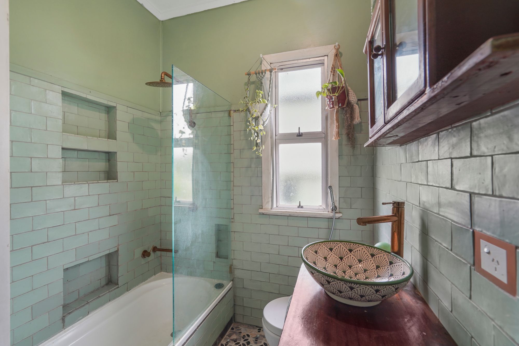 23 Russell Street — photo 13 of 19