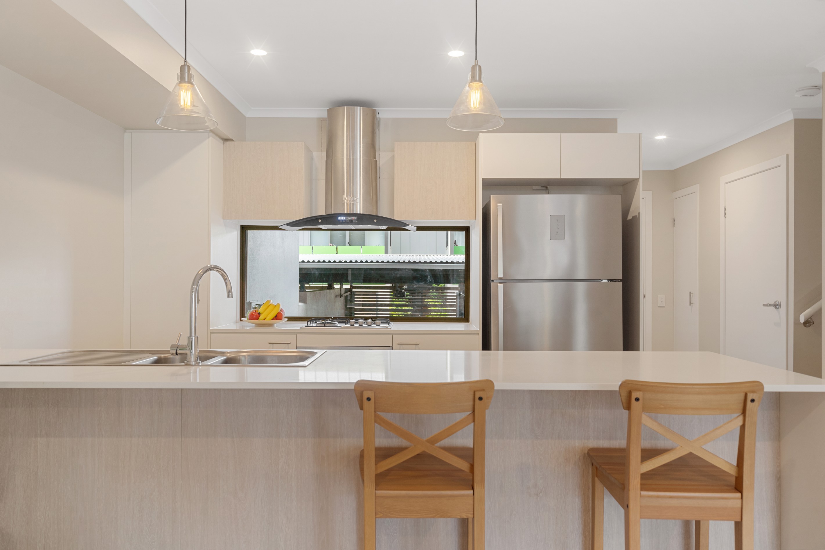 2/15 Bland Street, Coopers Plains, QLD 4108